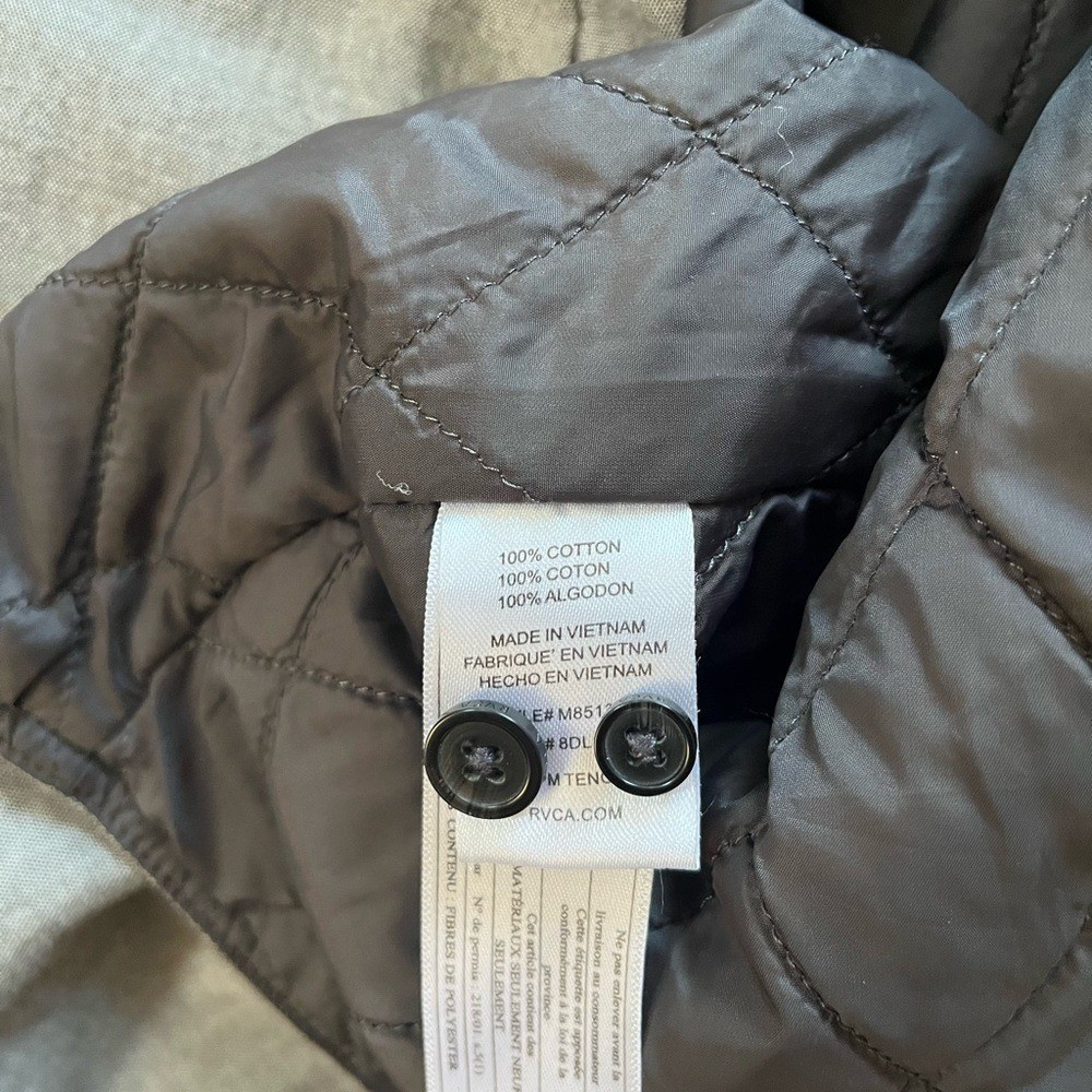 RVCA Light Gray Lined Button Down Shacket Men’s XL