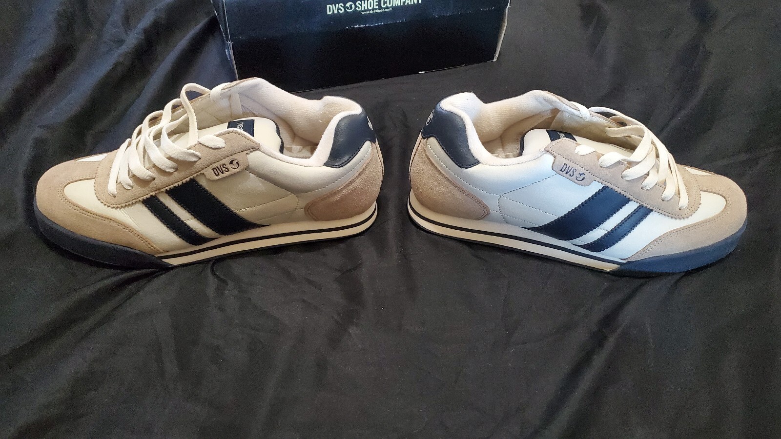 Dvs Shoe Company Milan Size 9 Cream / Blue