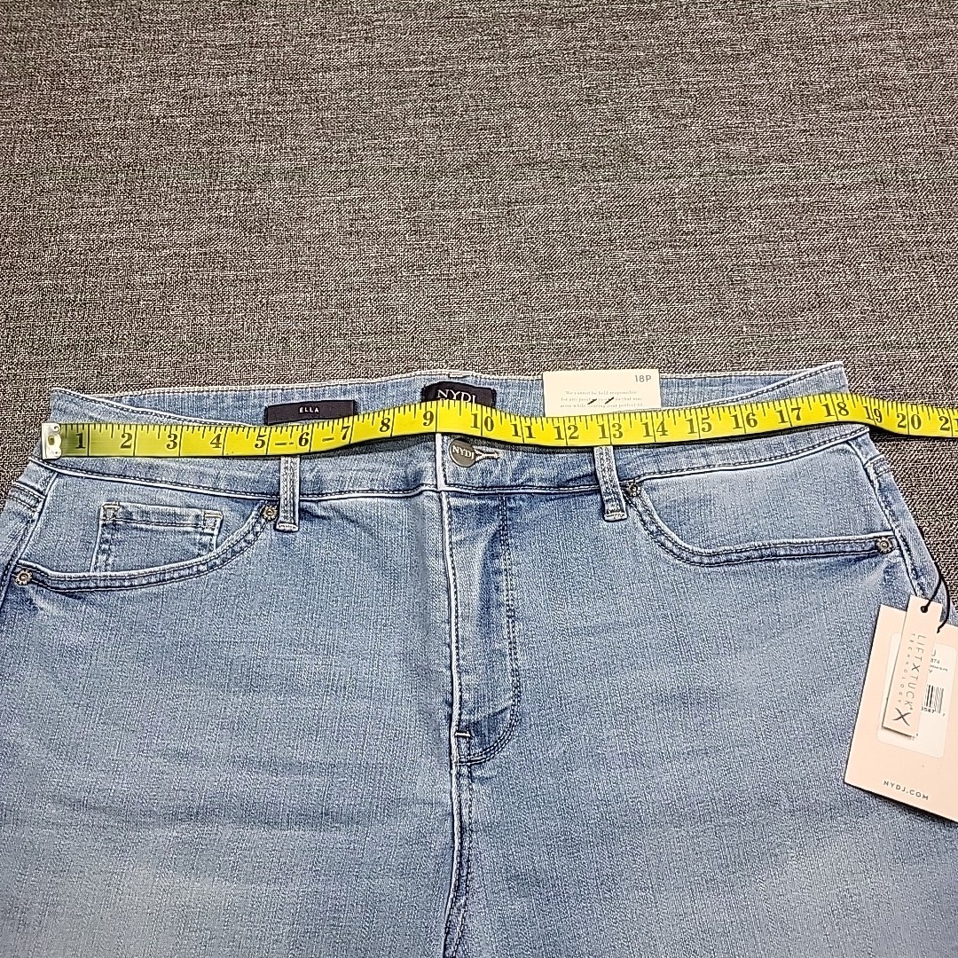 NYDJ Womens Lift Tuck Button Zip Fly Ella Shorts Pockets Poetry Petites Size 18P