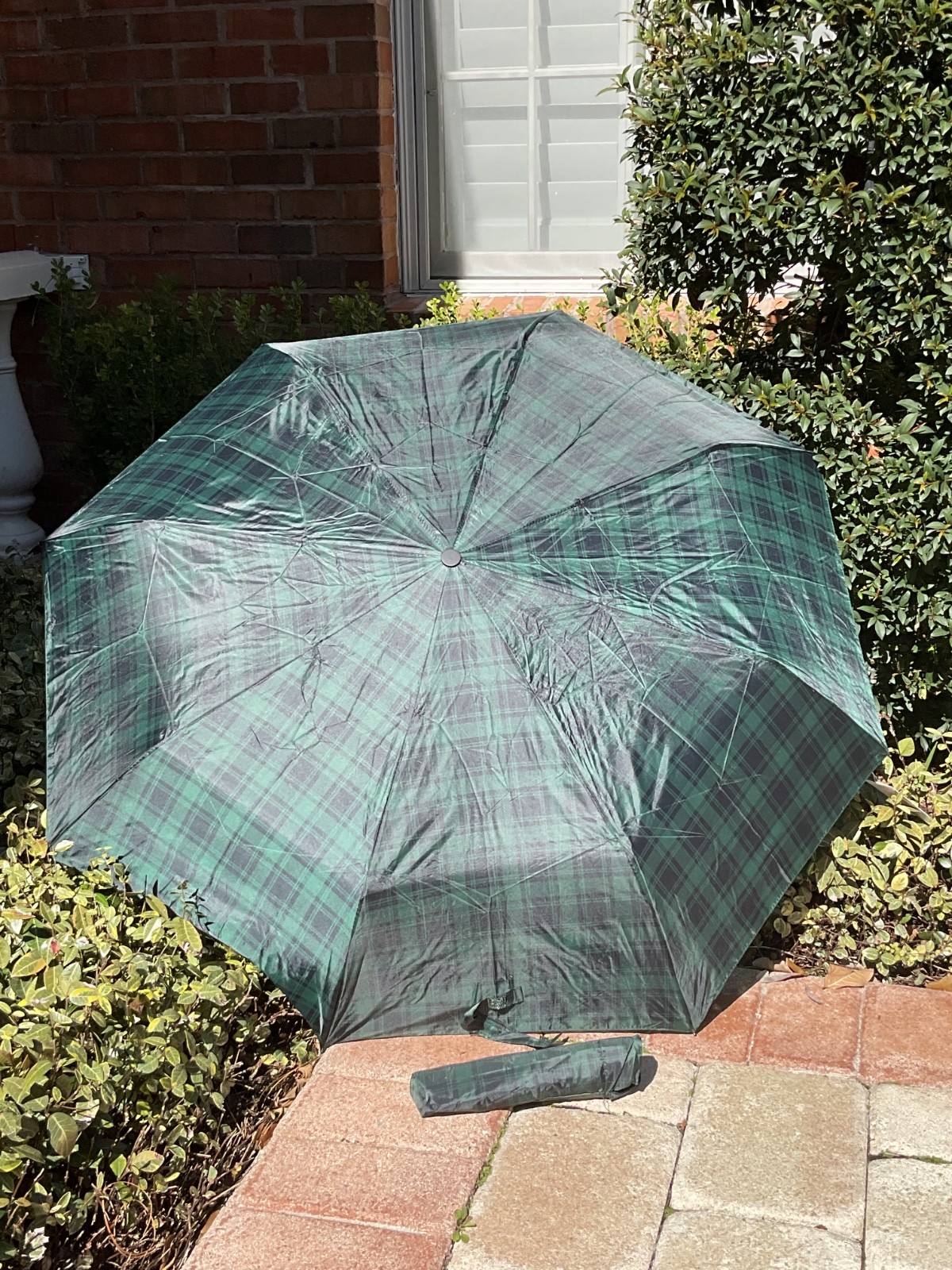 LONDON FOG UMBRELLA NAVY BLUE GREEN CHECK MANUAL OPEN SUPER OPEN NWT