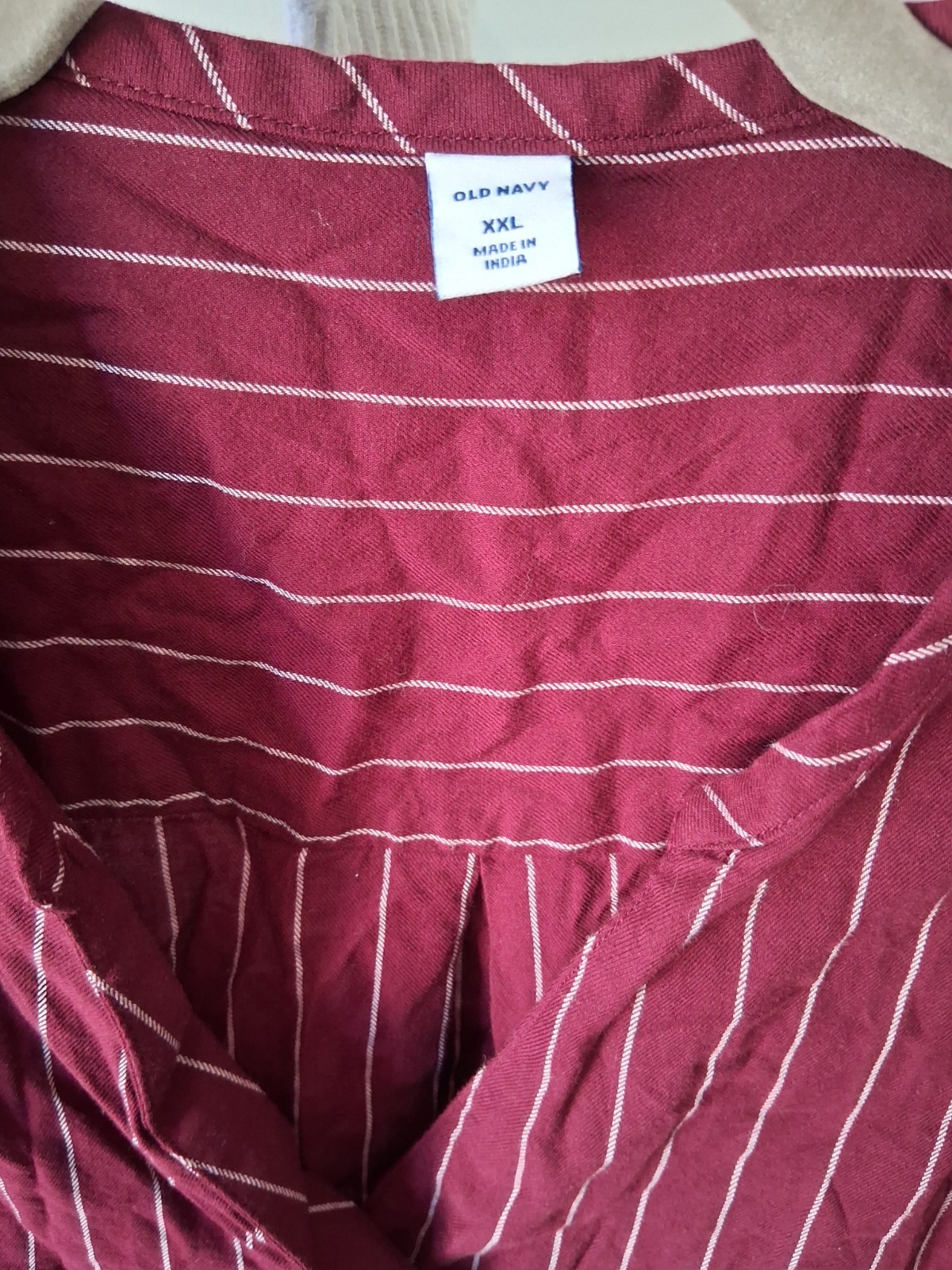 Old Navy Women’s XXL Burgundy/White Striped V-Neck Long Sleeve Pullover Blouse
