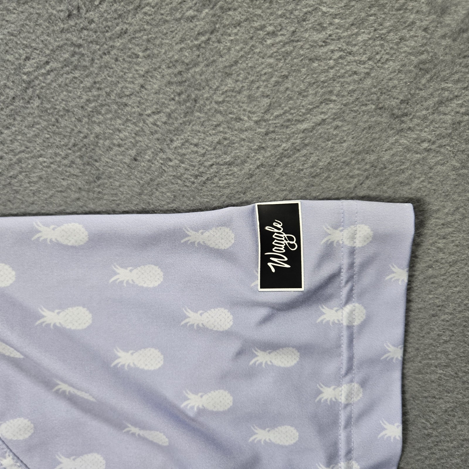 Waggle Polo Golf Shirt – Mens Size M – Performance Stretch Pineapple Geometric