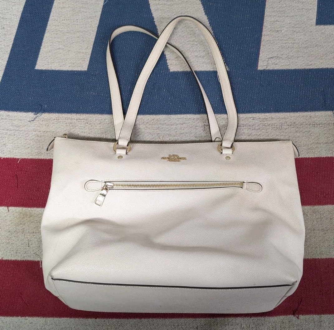 Coach Gallery Leather Tote Bag Handbag Chalk White Gold Large F79608