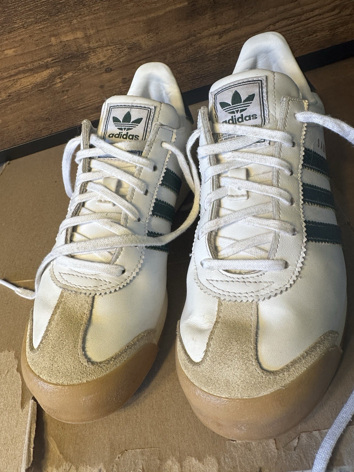Adidas Samoa 6.5 White Green Suede Low Top Lace Up Cushioned Gum Leather AIF7166
