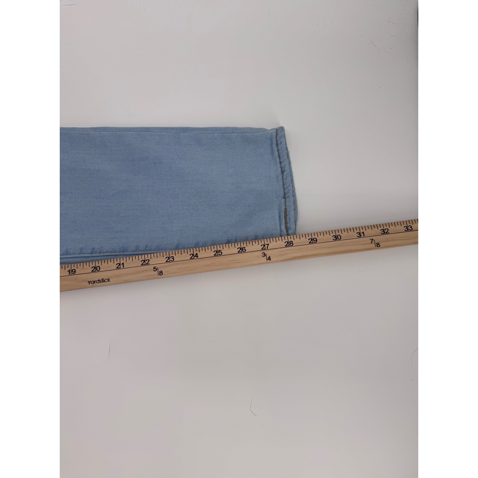 Levis 311 Shaping Skinny Jeans Light Wash Blue Denim W33 L30 19626-0321