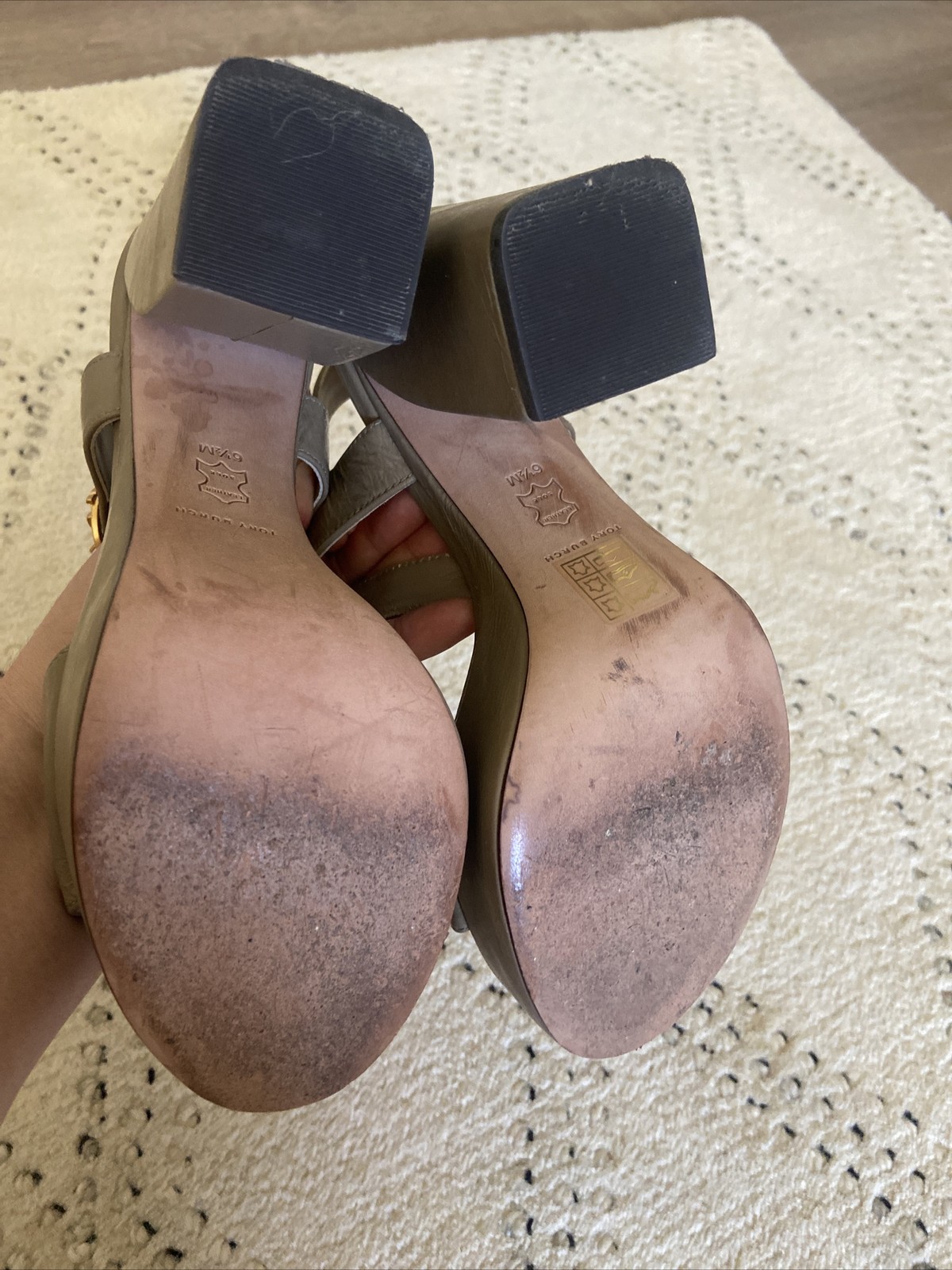 Tory Burch Martine Platform 115mm Croc Patent Leather Sz 6.5 Grayish
