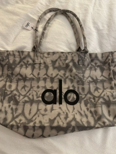 NWT Authentic ALO Yoga Tote Bag Gray Tie-Dye Cotton Canvas Large Gym Travel