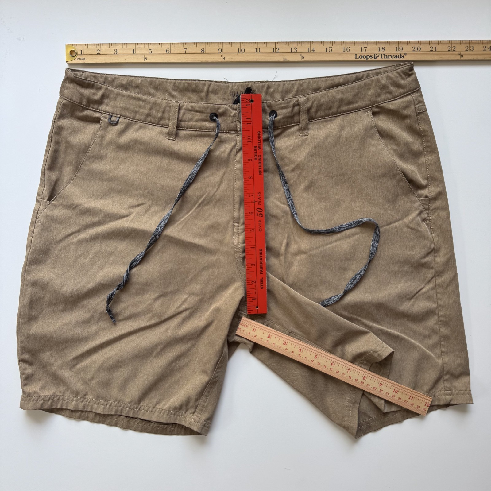 ROARK Hybrid 8″ Short Mens 40 Tan Lightweight Drawstring Outdoor Beach Casual