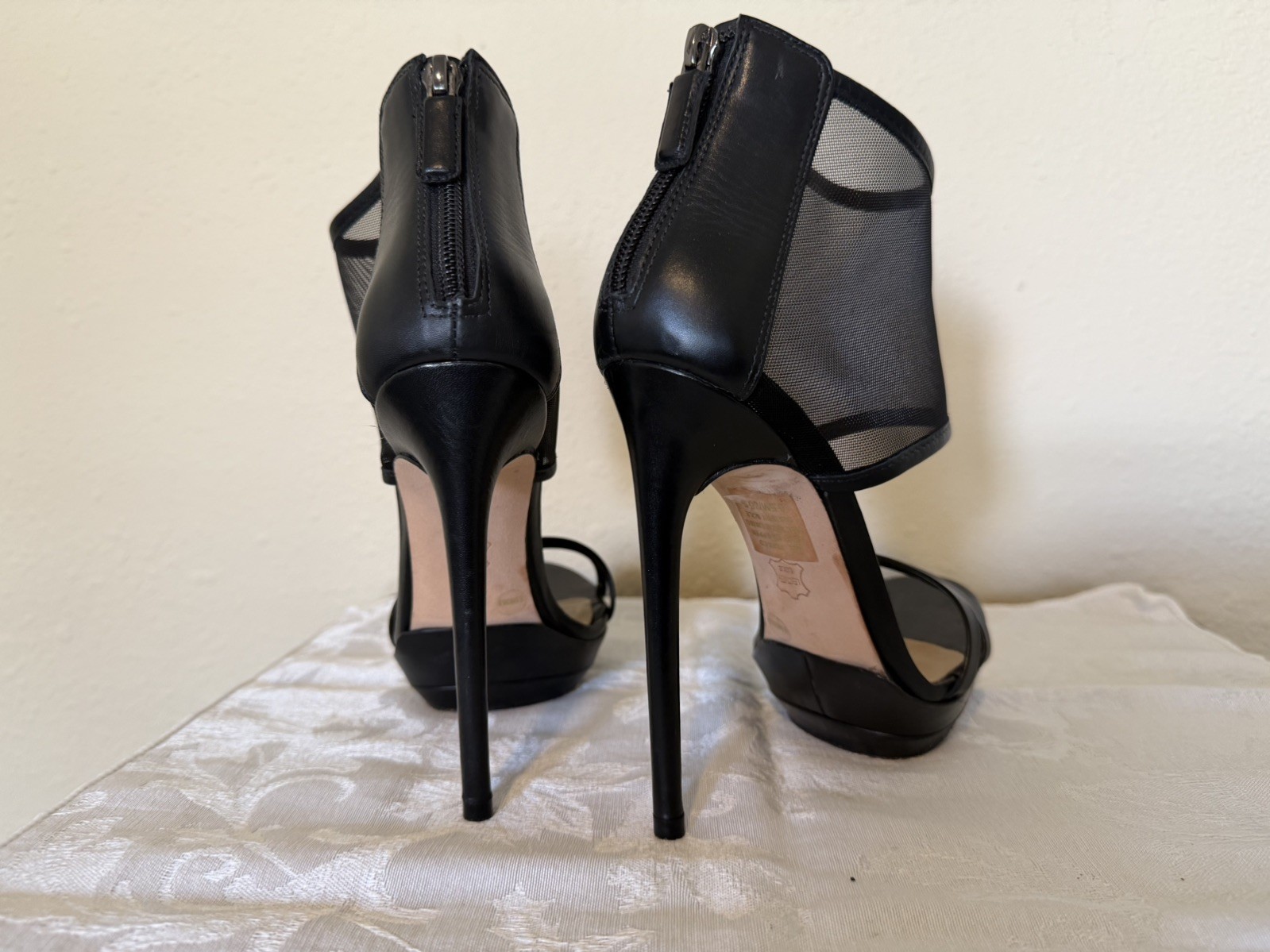 BCBGMaxAzria Black Leather Mesh Platform Heel Sandals 6.5M