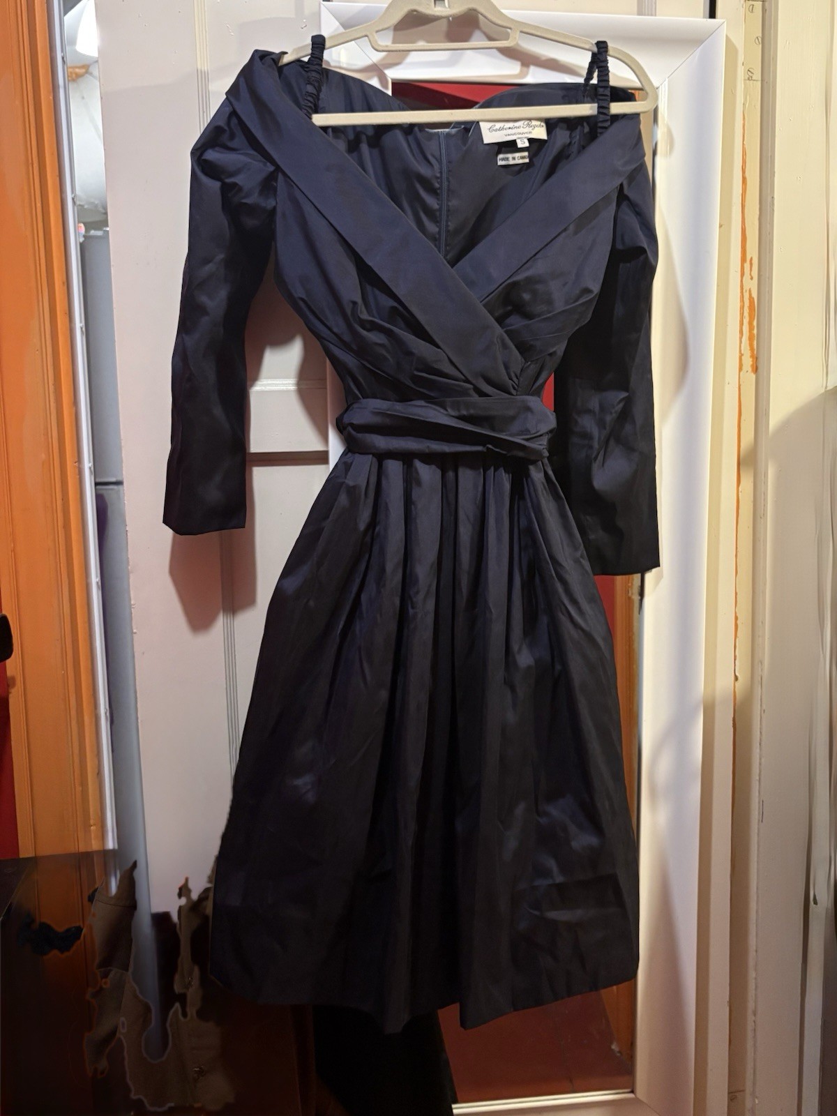 Vintage Katherine Rogehr Canada Navy Taffeta Full Skirt Off Shoulder Party Dress