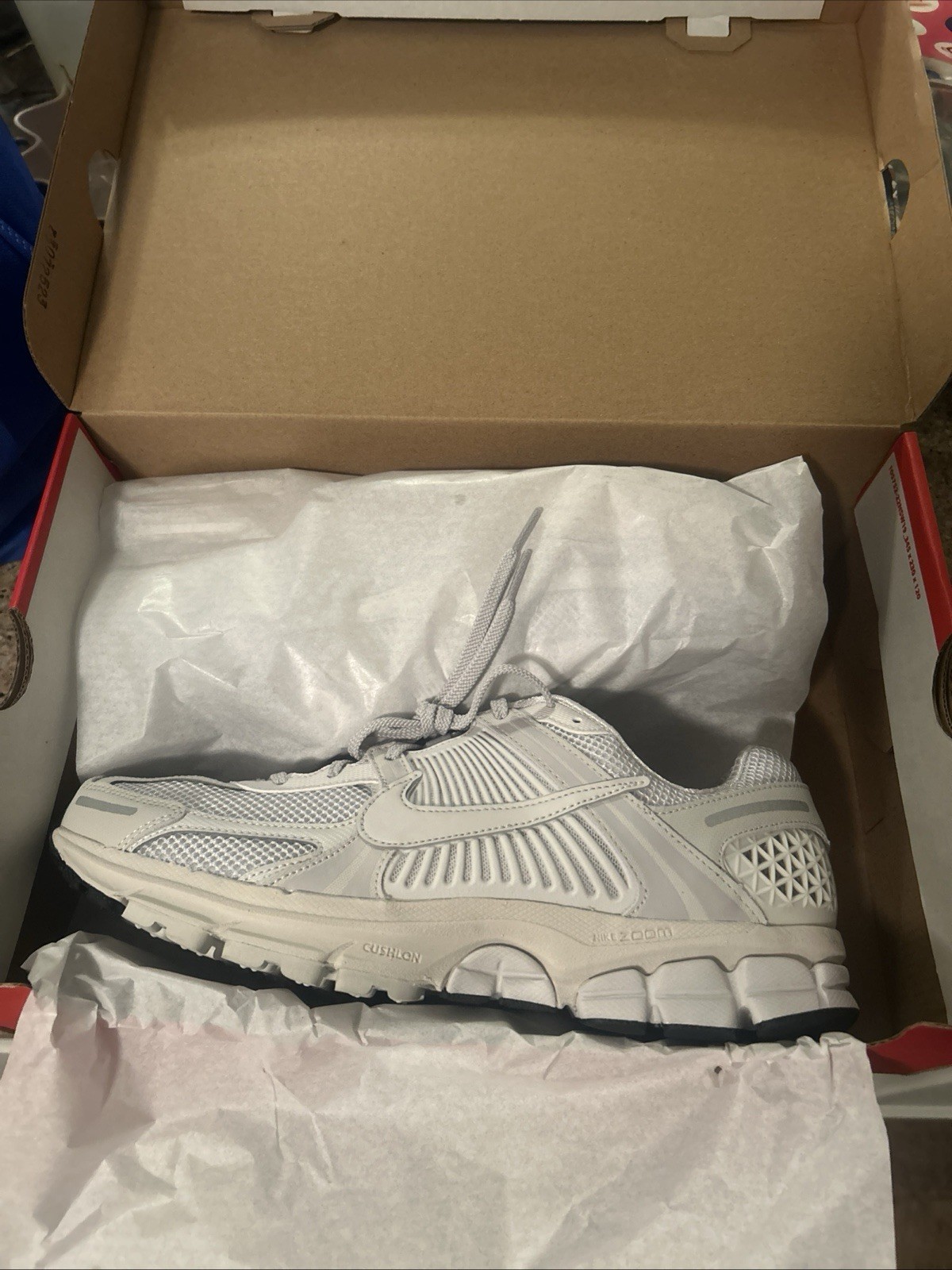 Sz 11 – Nike Air Zoom Vomero 5 Vast Grey