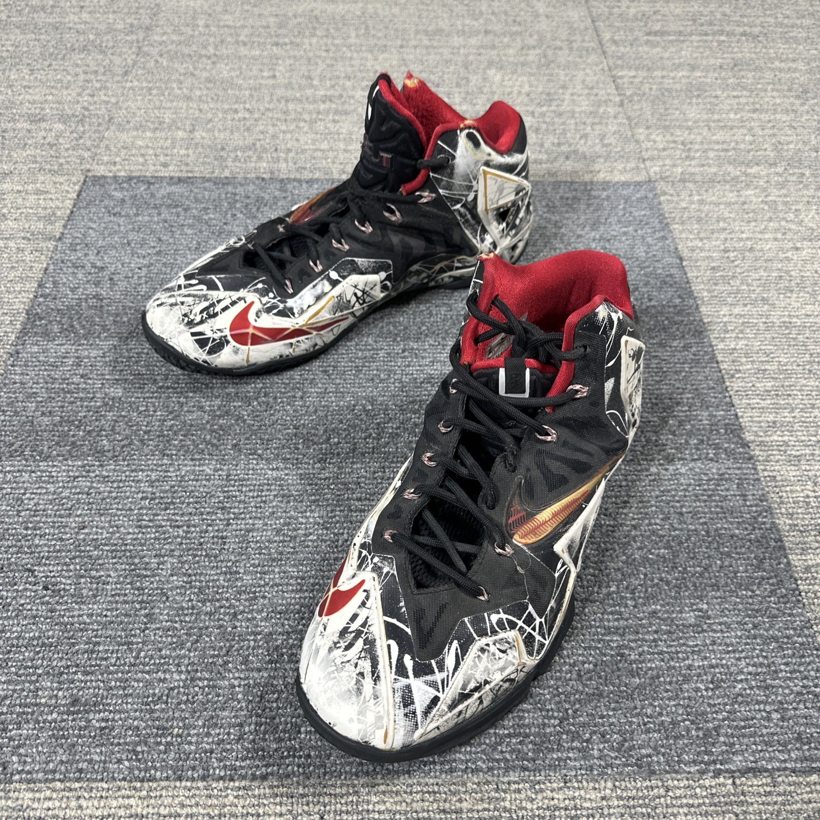 Nike LeBron 11 Graffiti 2014 616175-100 Black/White Basketball Sneakers Men’s 11