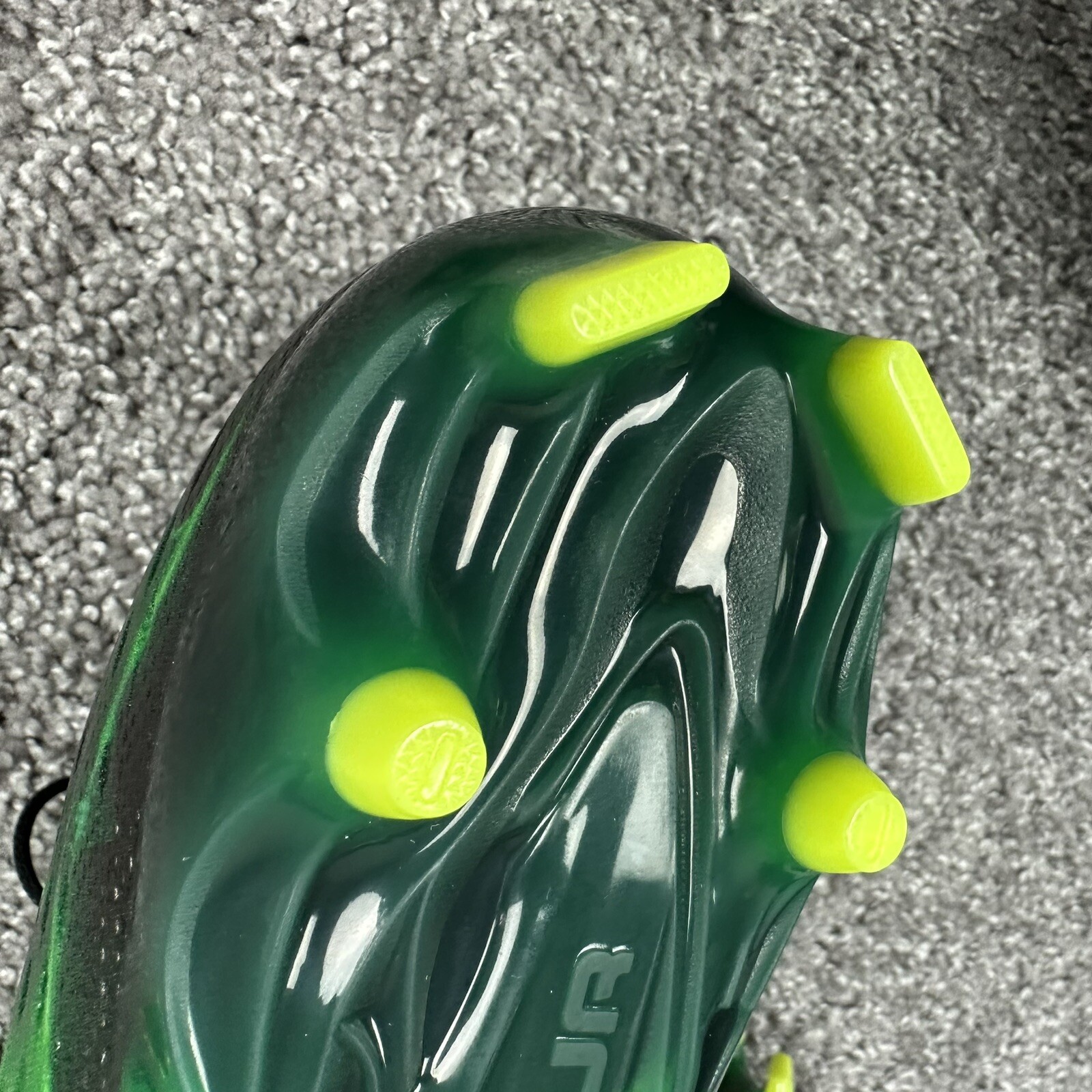 Under Armour UA Spotlight Lux MC LE Slime Green Mens Football Cleats Size 11.5