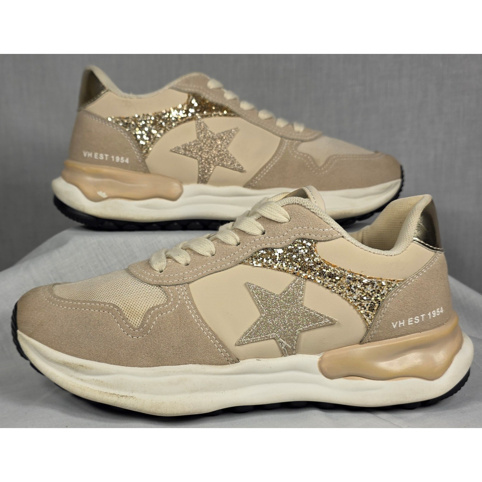 Vintage Havana Gadol Beige Tan Gold Glitter Star Sneakers VH EST 1954 Womens 7.5