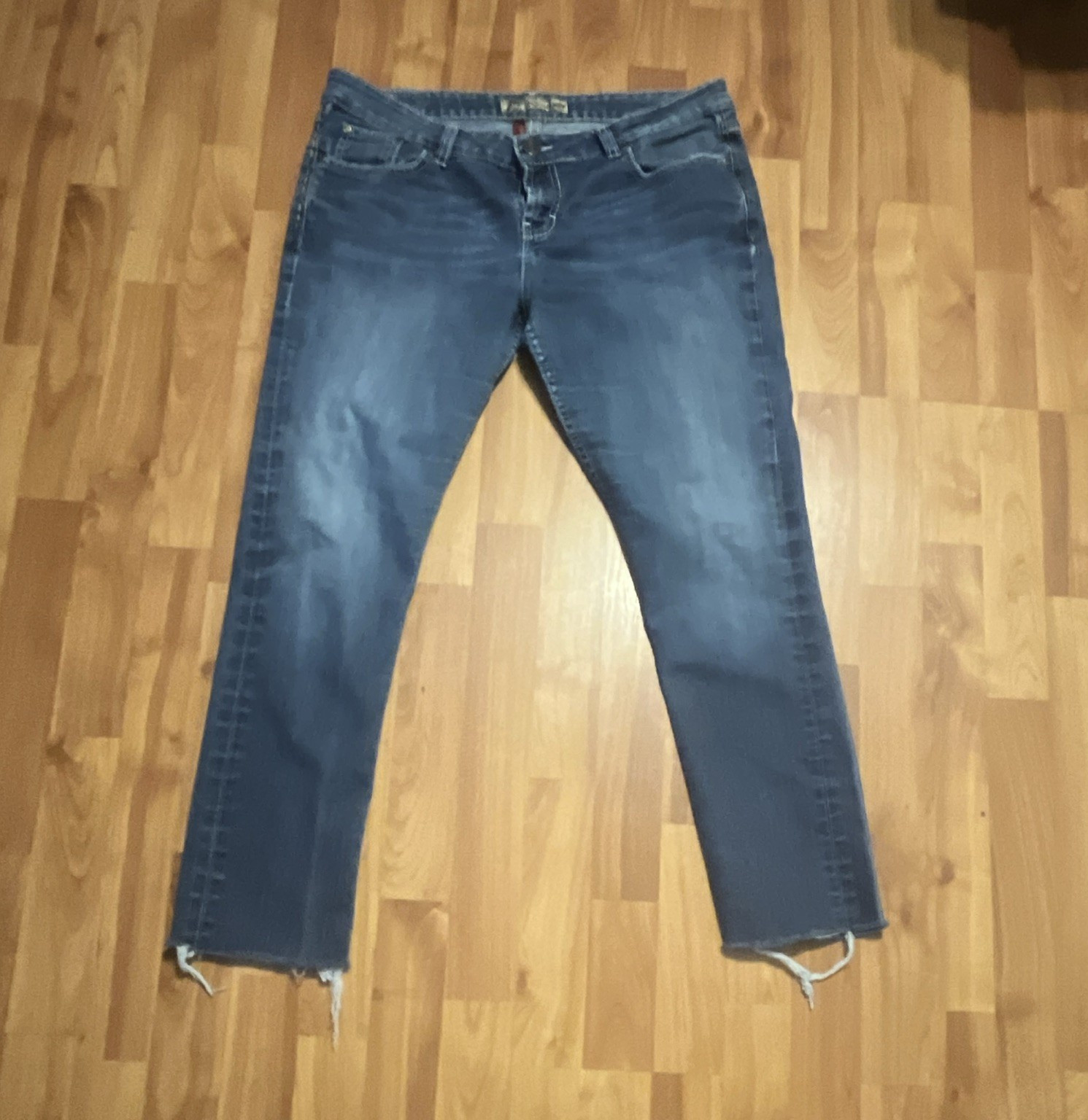 BKE Womens Blue Medium Wash Stretch Denim Skinny Jeans Slim Fit 33 x 33 1/2
