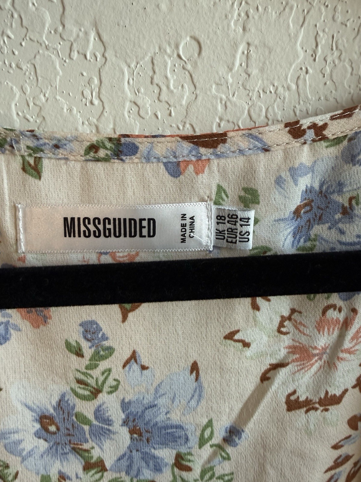 Missguided Beige/Blue Floral Wrap Maxi Dress US 4 V-Neck Short Sleeve Tie