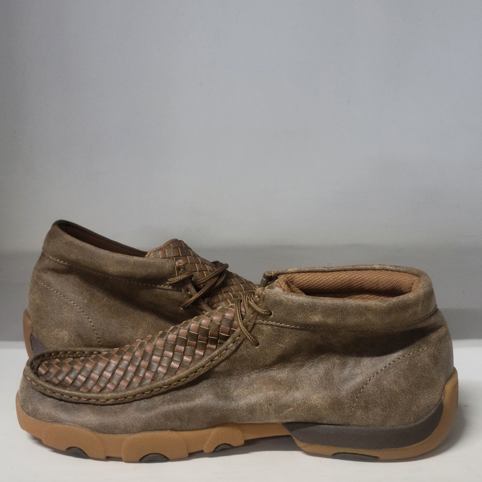 Twisted X Mens Chukka Driving Moc Bomber (LEFT BOOT 10.5M / RIGHT BOOT 10.5W)