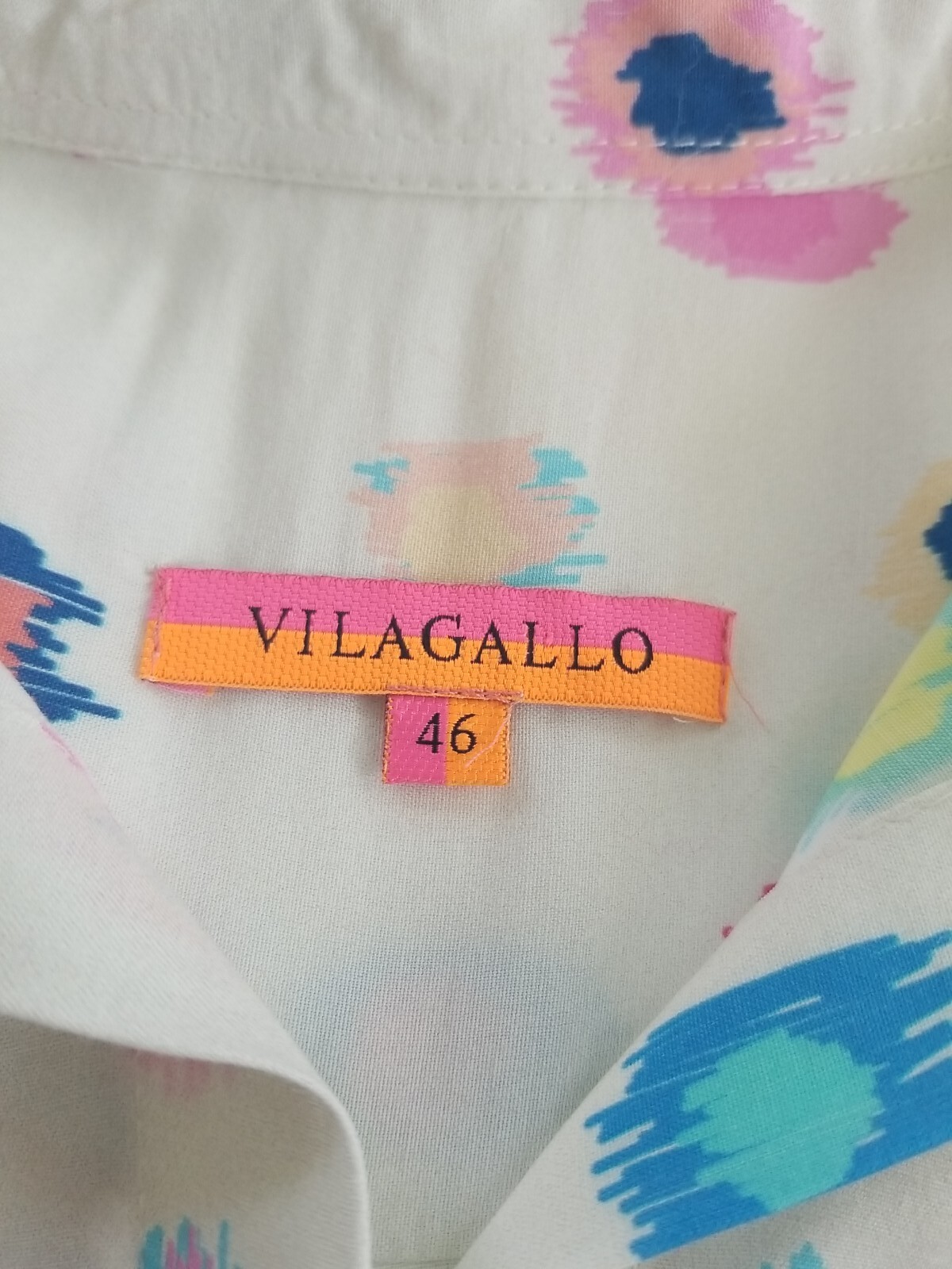 Vilagallo Button Up Top Geometric White With Colorful Paint Splat Size 46 Large