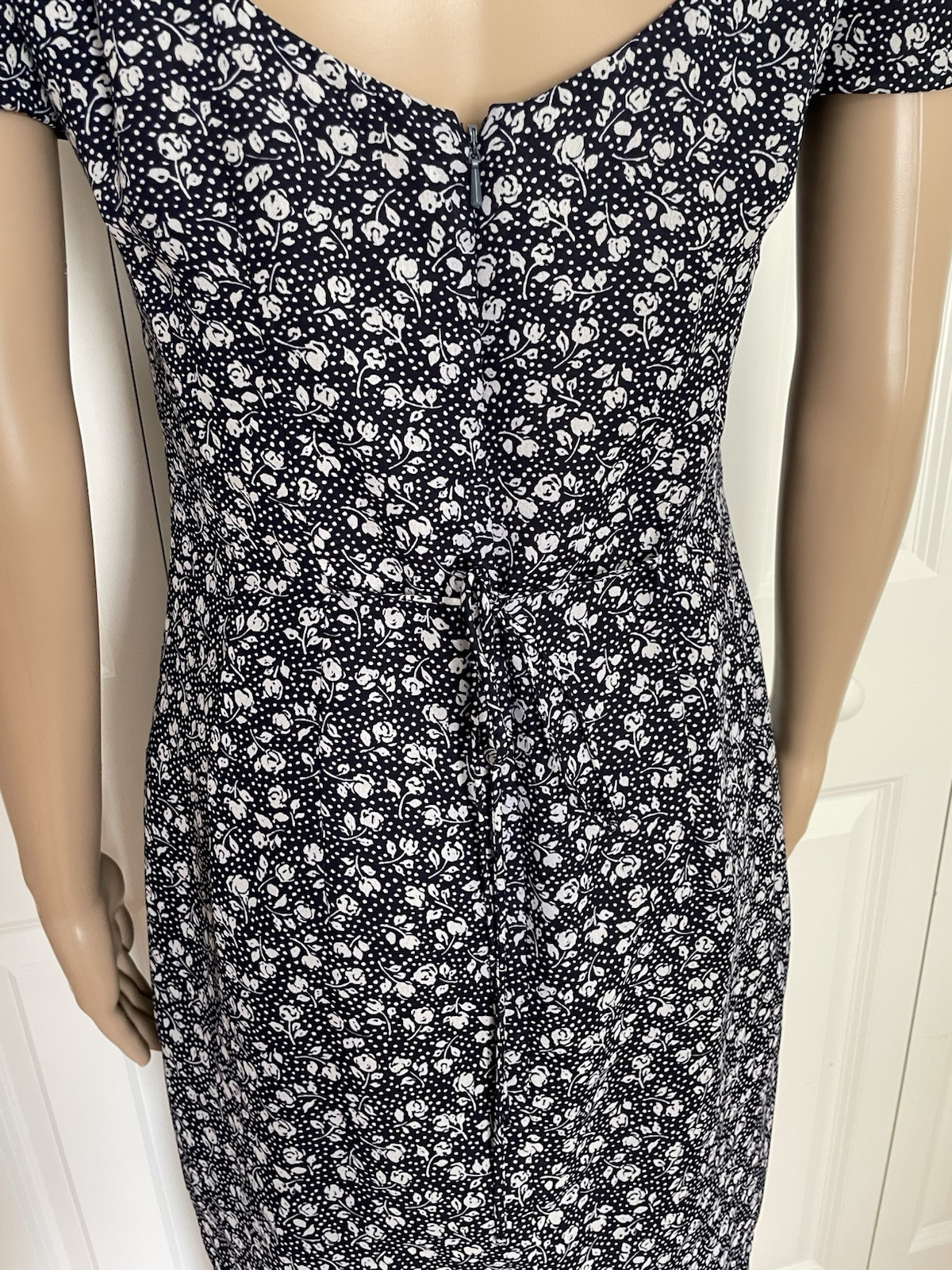 Robbie Bee 8 Navy Blue Floral Back Tie Panel Hemline Overlay Cap Sleeve Dress