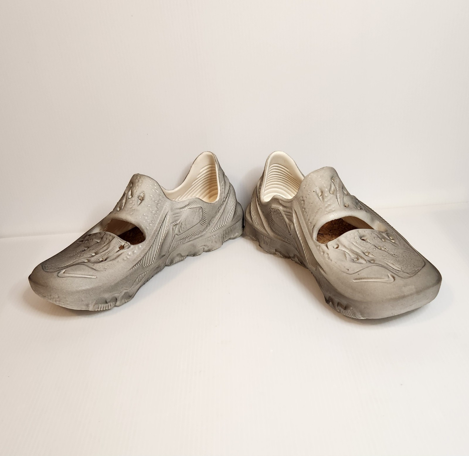 Nike ISPA Universal Nature White Sandal , Size 6 /7.5 wmns DM0886-103