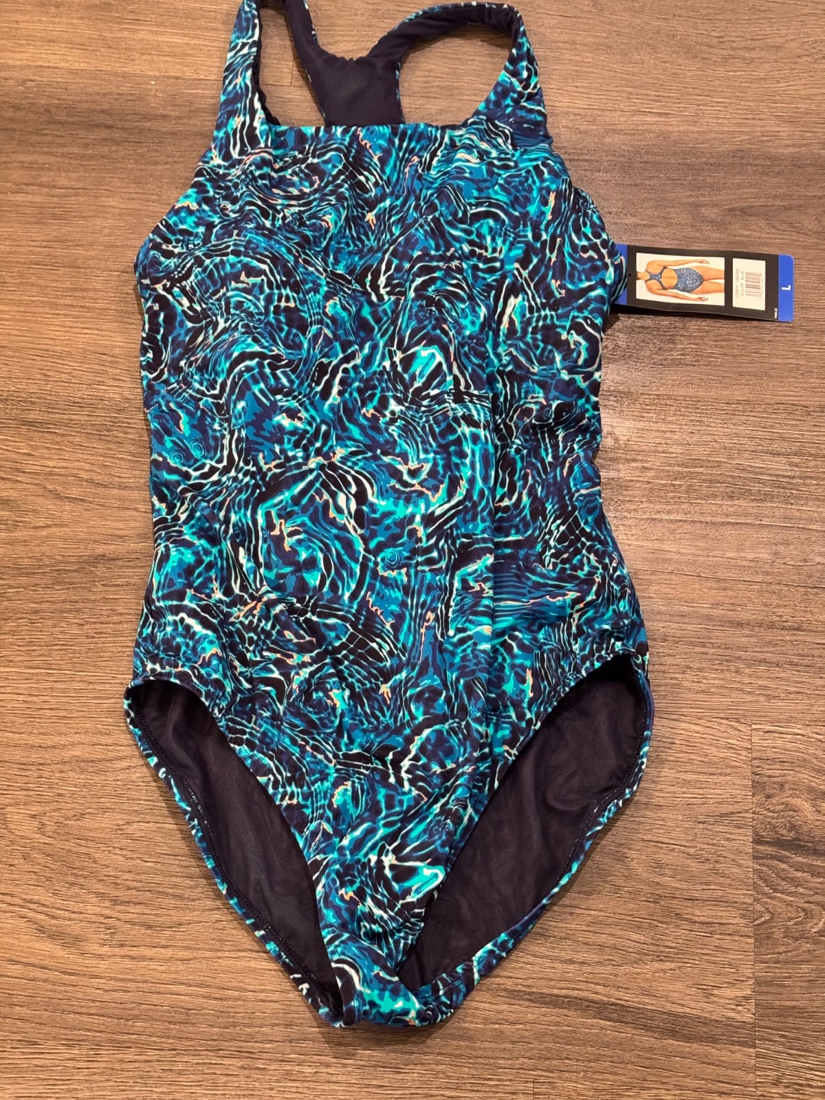 Women’s size Large TYR 1 piece swimsuit- NWT