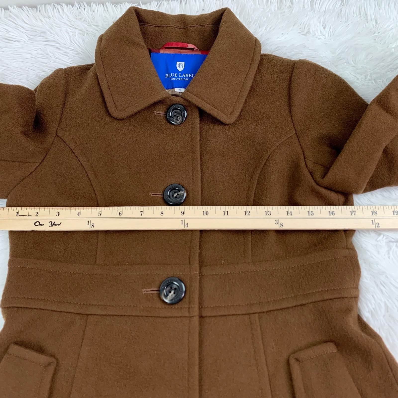 Blue Label Crestbridge size 38 long sleeve button front top coat plaid lining