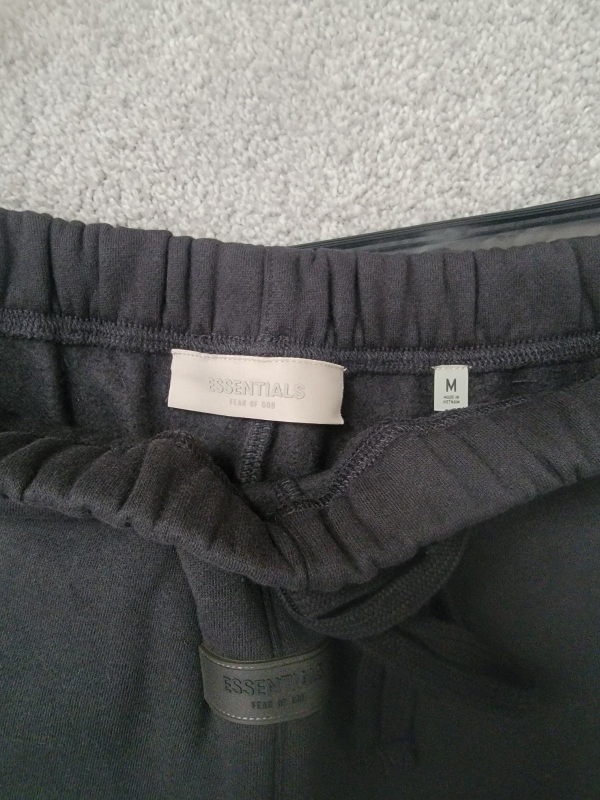 Essentials Men’s Sweat Shorts Fear of Gods Size Medium Black Brand New