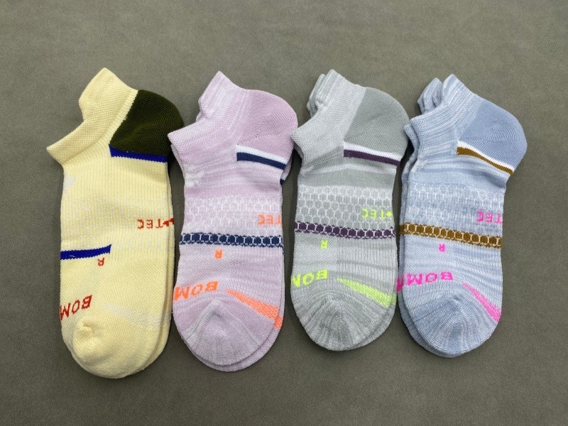 4 Pairs Bombas Women 7-9 All-Purpose Performance Multicolor Ankle Socks Size M