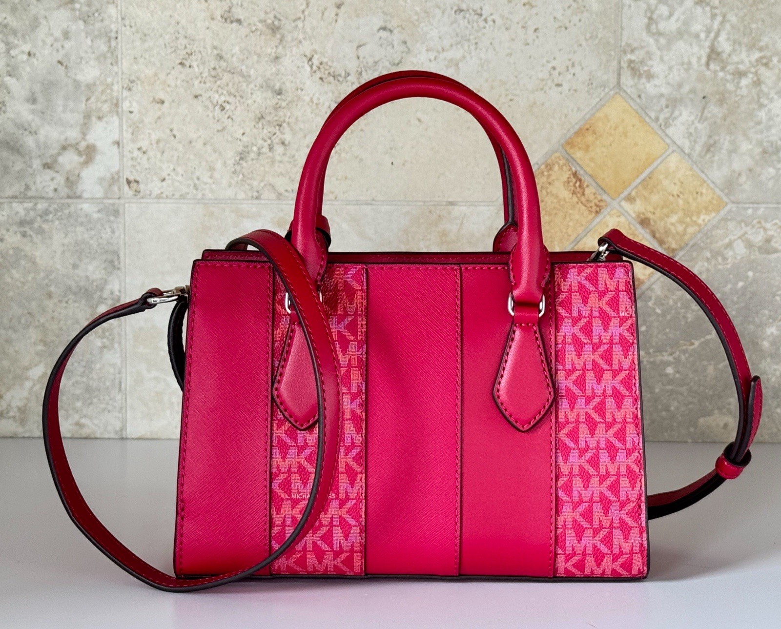MICHAEL KORS SHEILA SMALL CENTER ZIP SATCHEL SHOULDER BAG MK DARK RASPBERRY