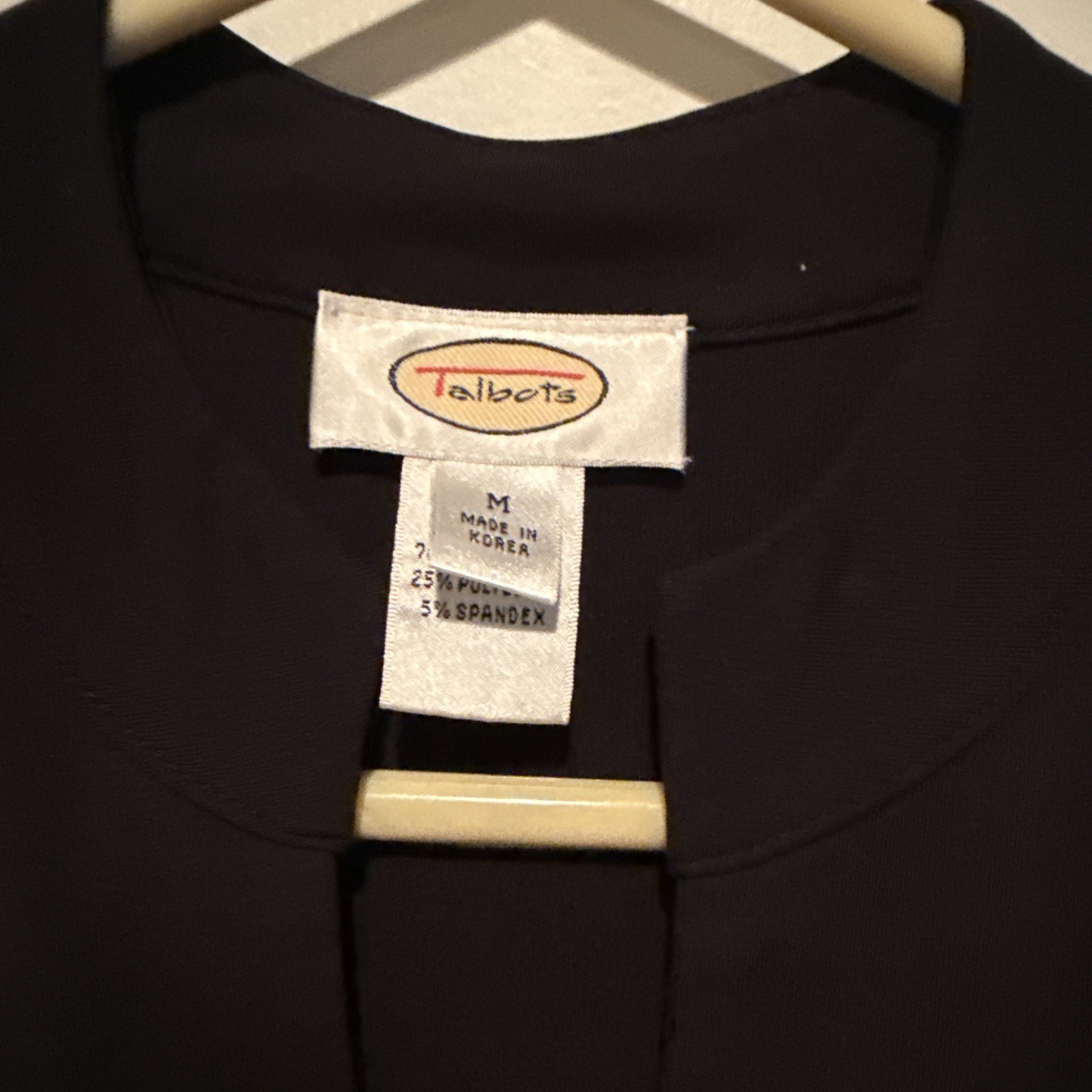 Talbots Black Sleeveless V-Neck Ruched Top Shell Size M Rayon Polyester Spandex