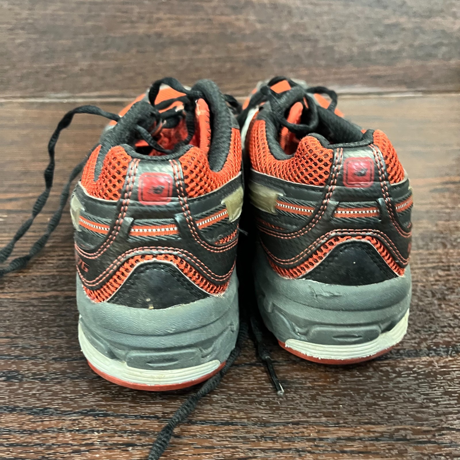 New Balance MT876OR Men’s Running Shoes US 9 Red/Black 876 All Terrain Trail