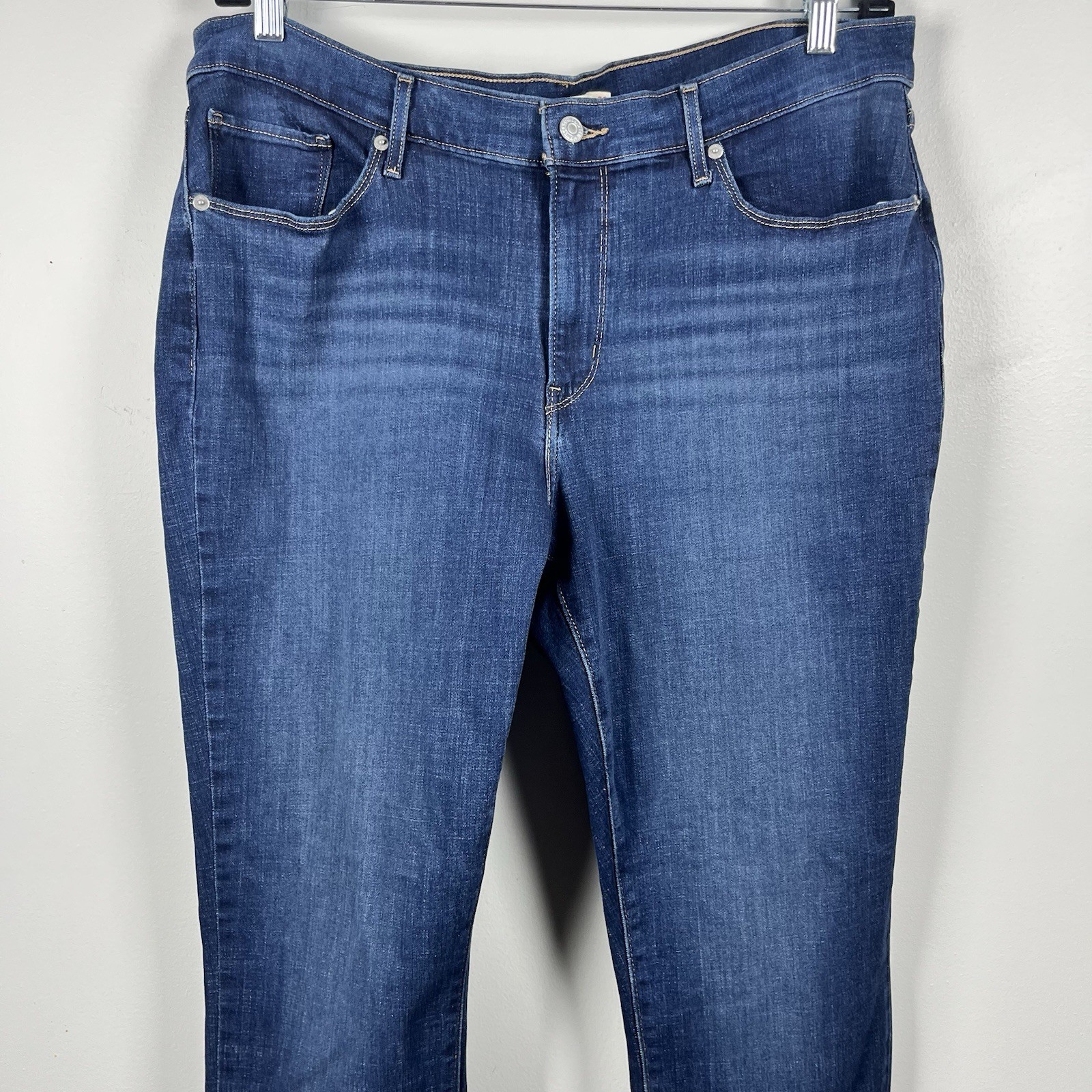 Levis‎ Womens Classic Straight Leg Dark Blue Wash Jeans Size 33