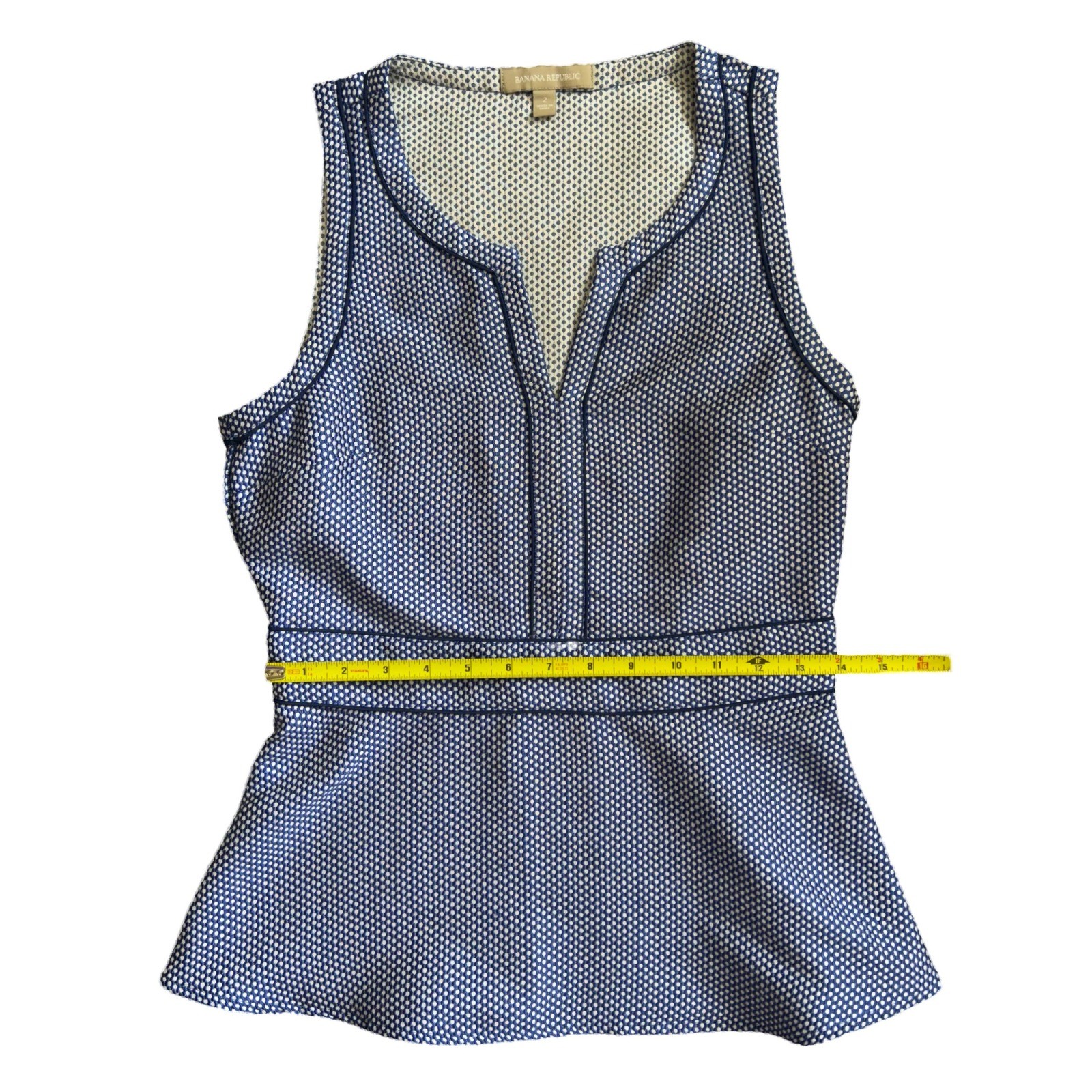 EUC Banana Republic Textured Riviera Blue White Sleeveless Peplum Top Size 2