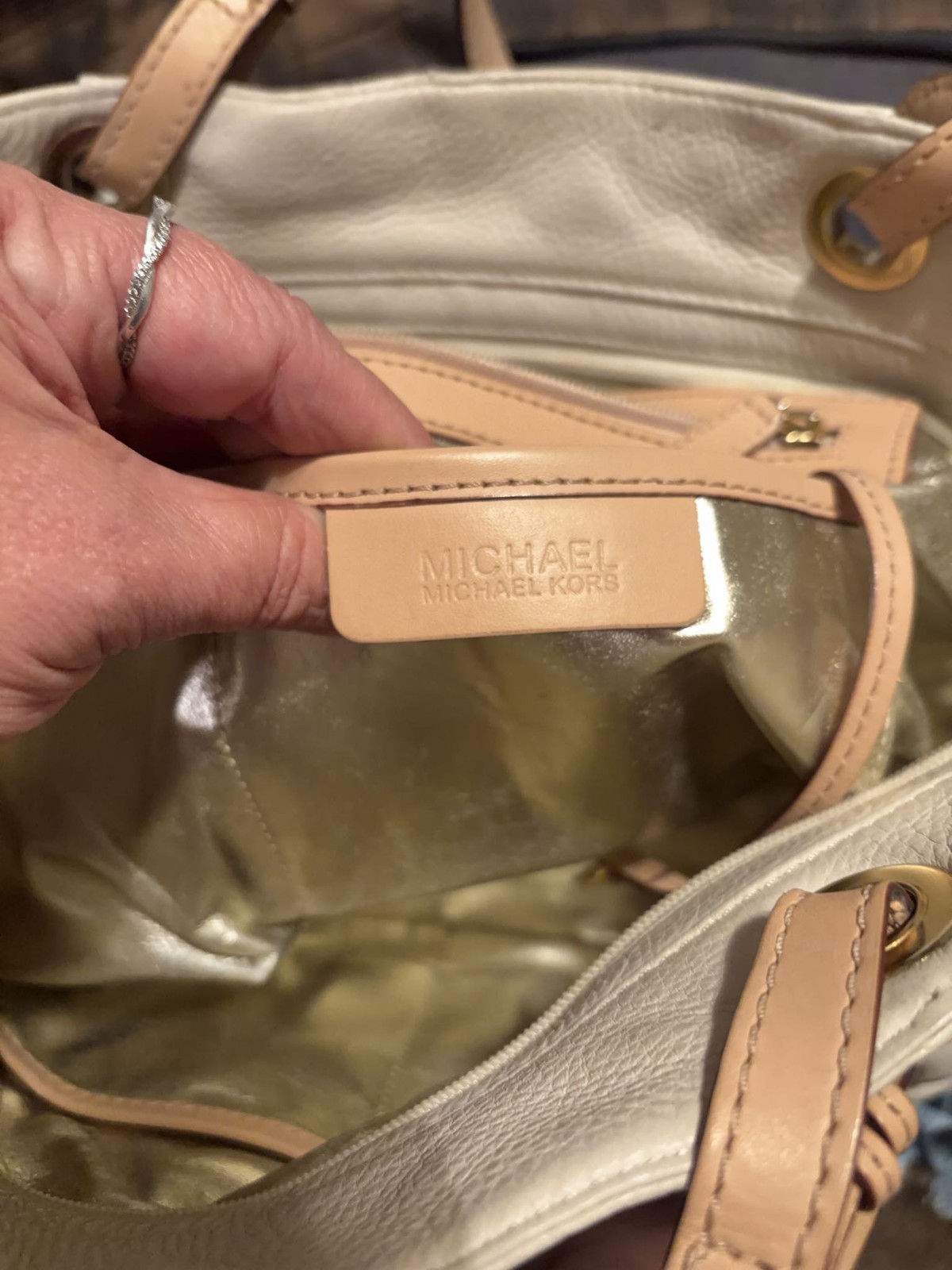 Michael Kors Jet Set Tote Bag White Pebbled Leather Gold Hardware MK Charm