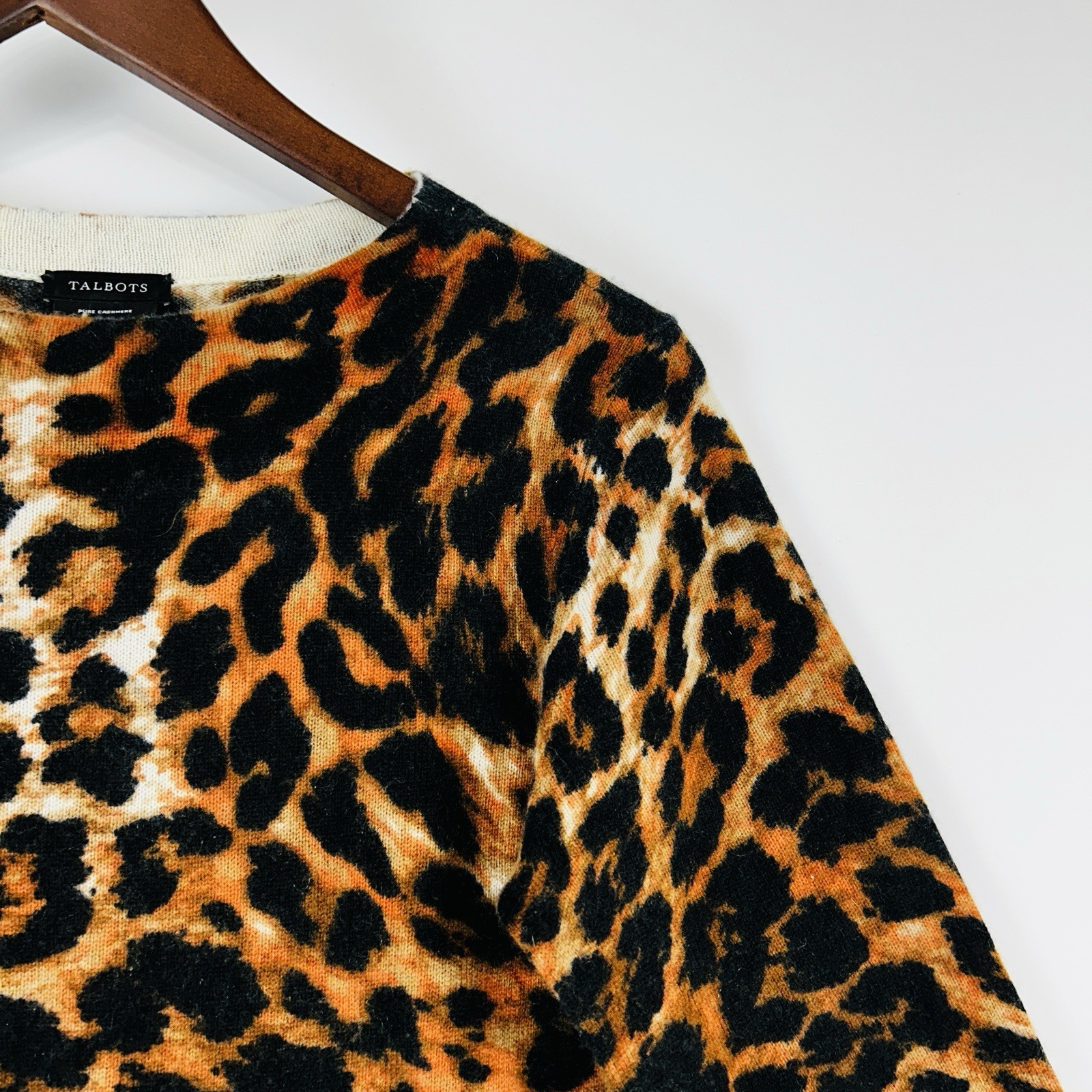 Talbots Womens 100% Cashmere Sweater Size S Animal Print Luxury Yacht Club