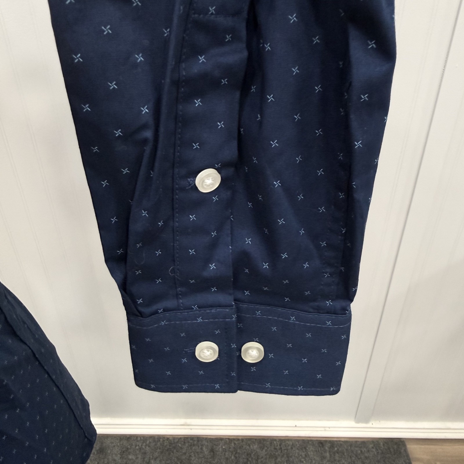 Michael Kors Men’s Large Blue Geometric Slim Fit Stretch Button-Front Shirt NWT
