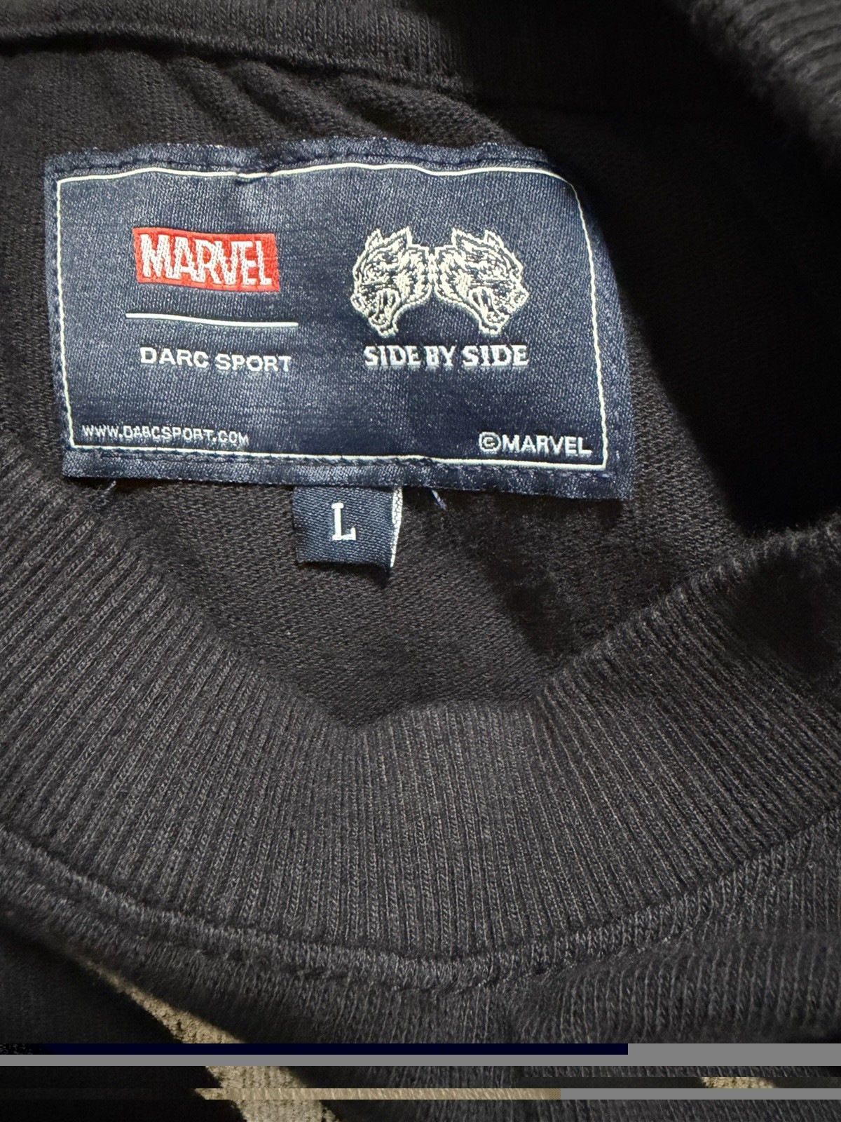 Darc Sport Marvel Men’s Black Graphic Print Crewneck Pullover Sweatshirt Size L