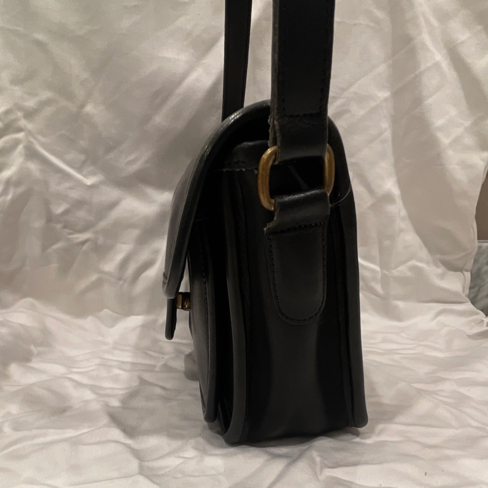 Vintage Coach Black Leather Shoulder Bag Gold Hardware Turn Lock Buckle Accent