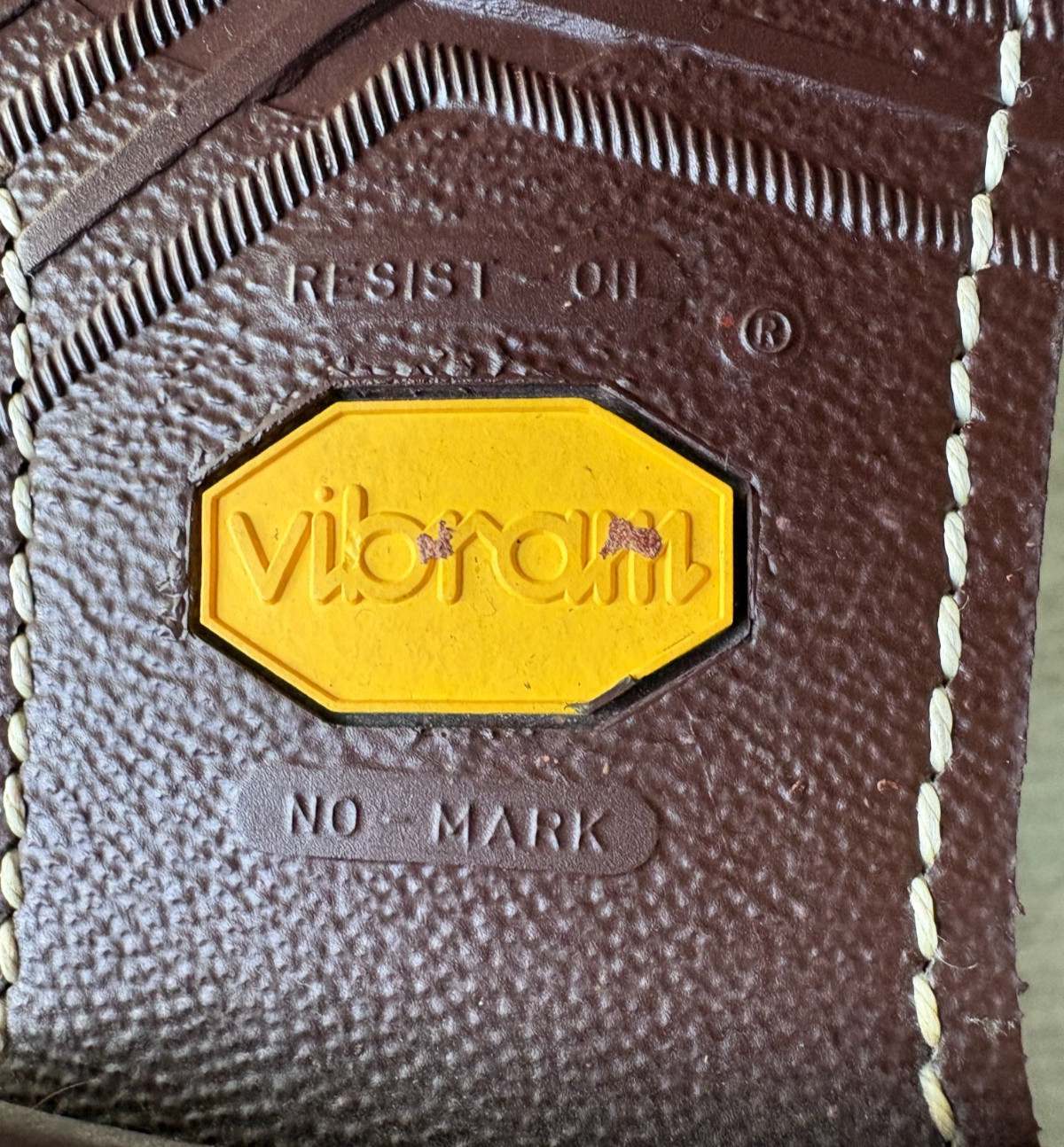 CHIPPEWA Oxfords 1901M75 Olive Suede Shoes Vibram Men’s Size 10.5D Made In USA