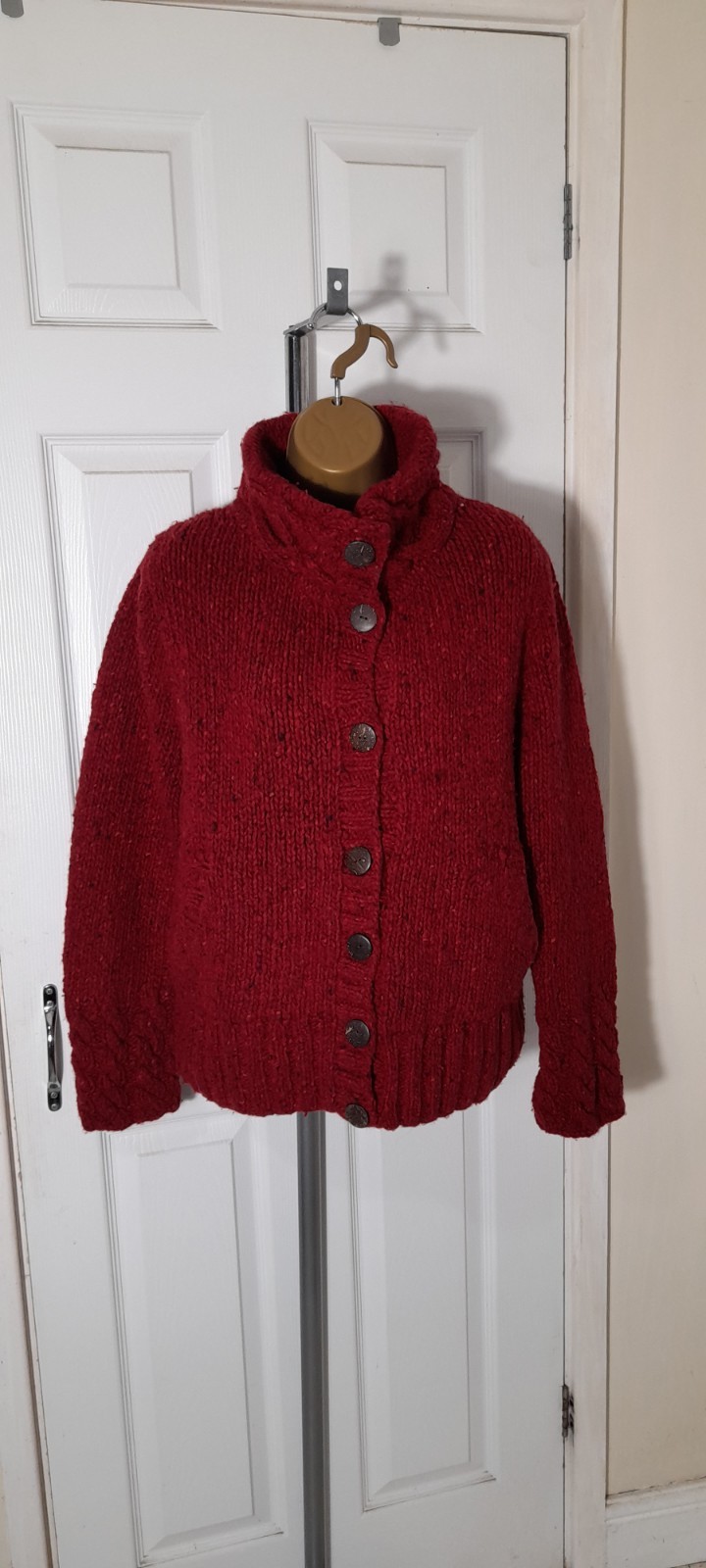 Vintage Carraig Donn Irish Fishermans Cardigan Sweater Wool Chunky Knit M