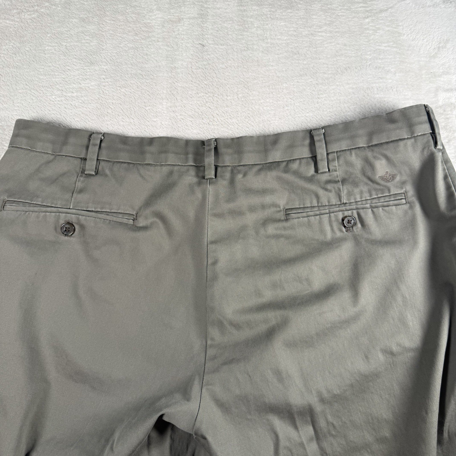 Dockers Signature Khakis Men’s Pants 42×32 Olive Gray Classic Fit