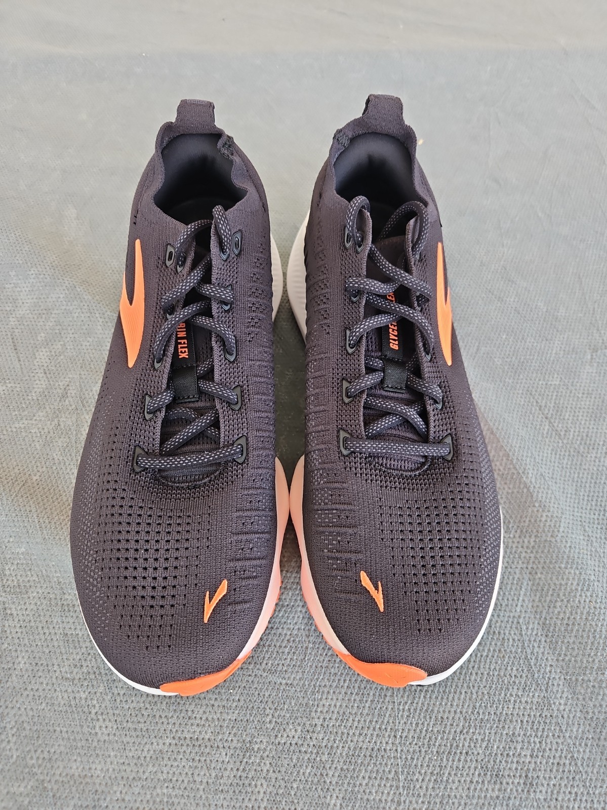 Brooks Glycerin Flex Black/Orange Size 11 Mens Medium Width. New No Box.
