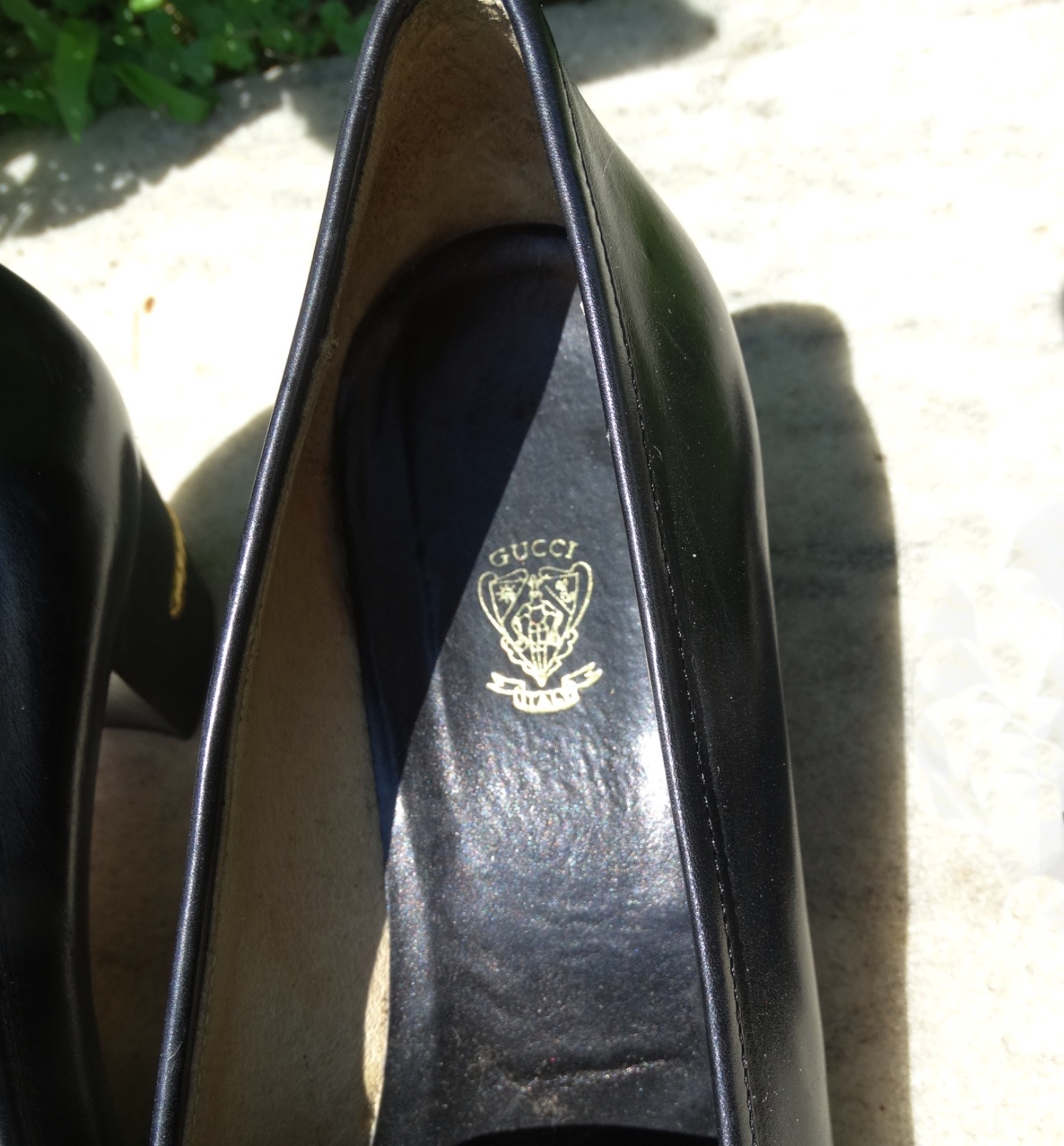 Vintage Gucci pumps shoes Black & Gold classic trim EU 37 US 6.5 in Original bag