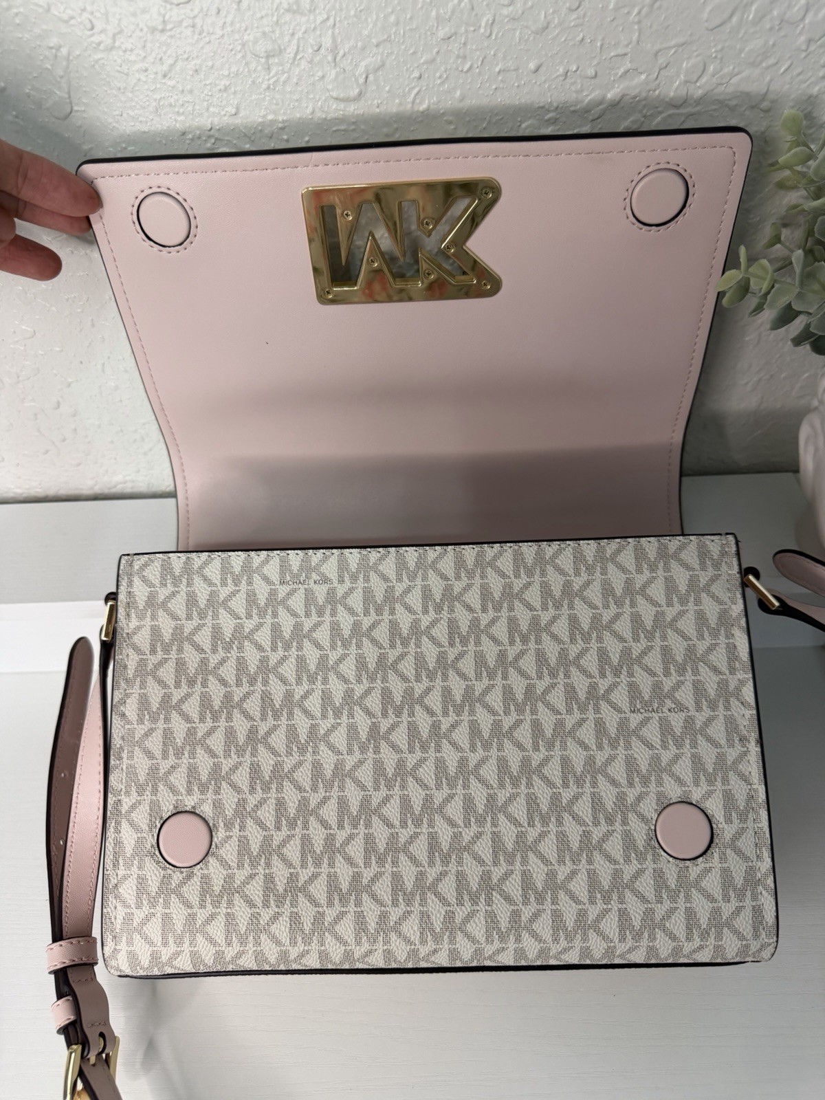 Michael Kors Logo Shoulder Bag Beige/Pink, Gold Hardware, Adjustable Strap