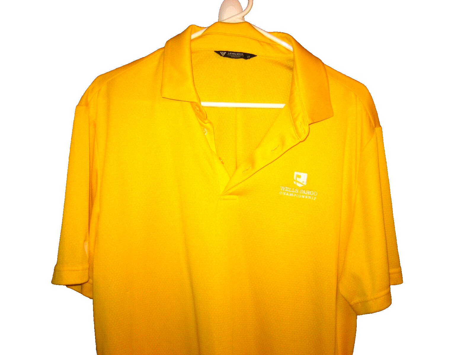 LEVEL WEAR LARGE LG SOFT POLY SPORT SHIRT YELLOW COMFY GOLF etc Nice Not Perfect