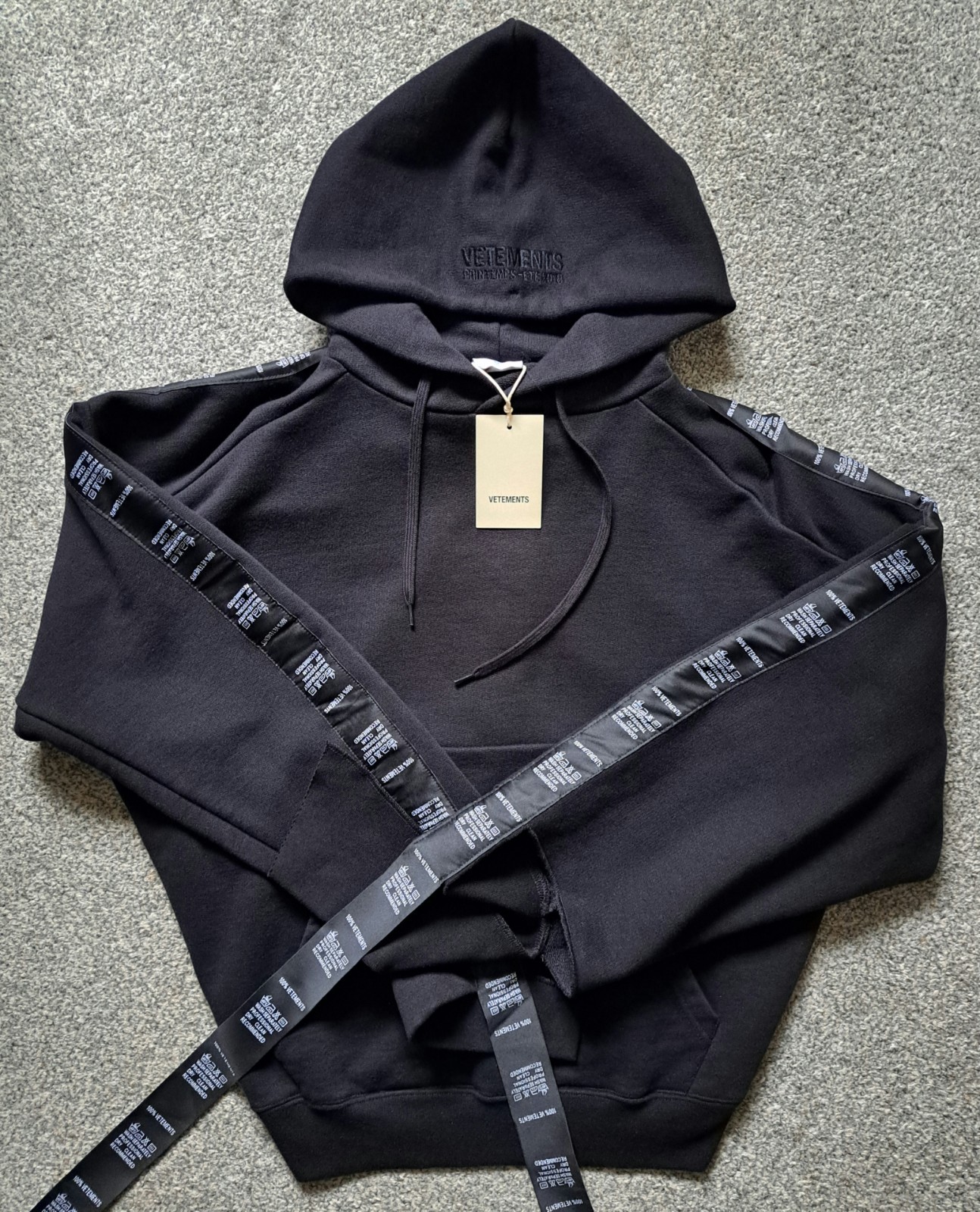 Vetements Authentic Tape Hoodie Black SS18 Women’s S Oversized Made In Portugal