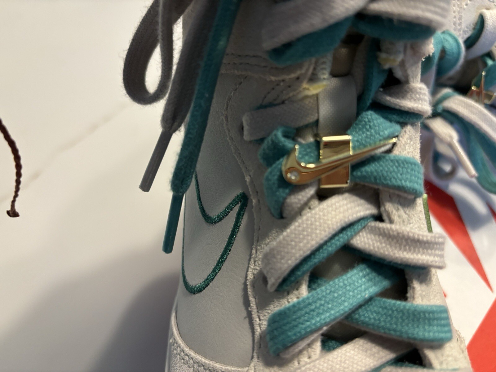 Size 7 – Nike Dunk High First Use Sail Light Bone/Green Noise