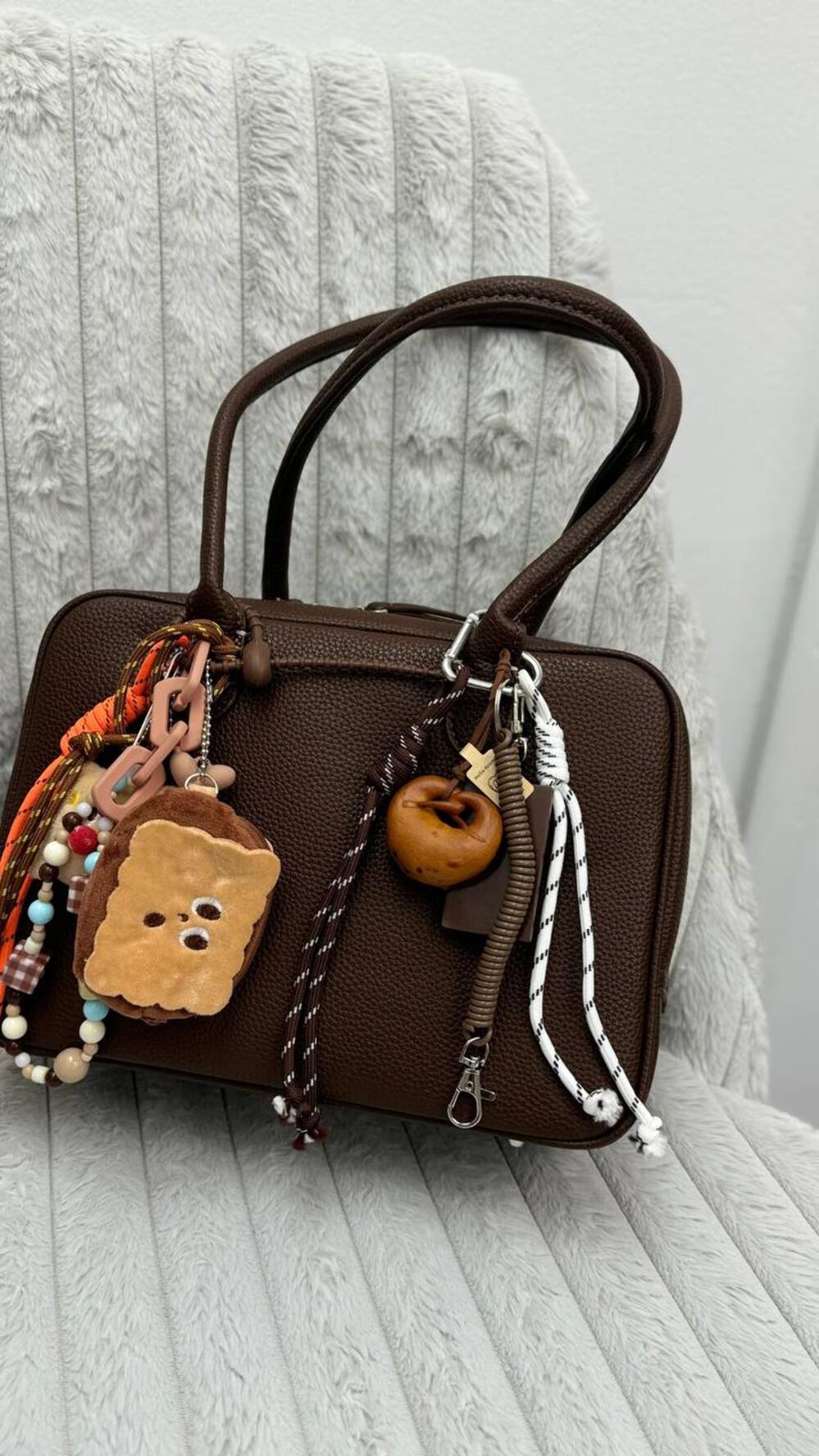 Elite Luxe Charm – Handbag with Premium Leather Embellishments