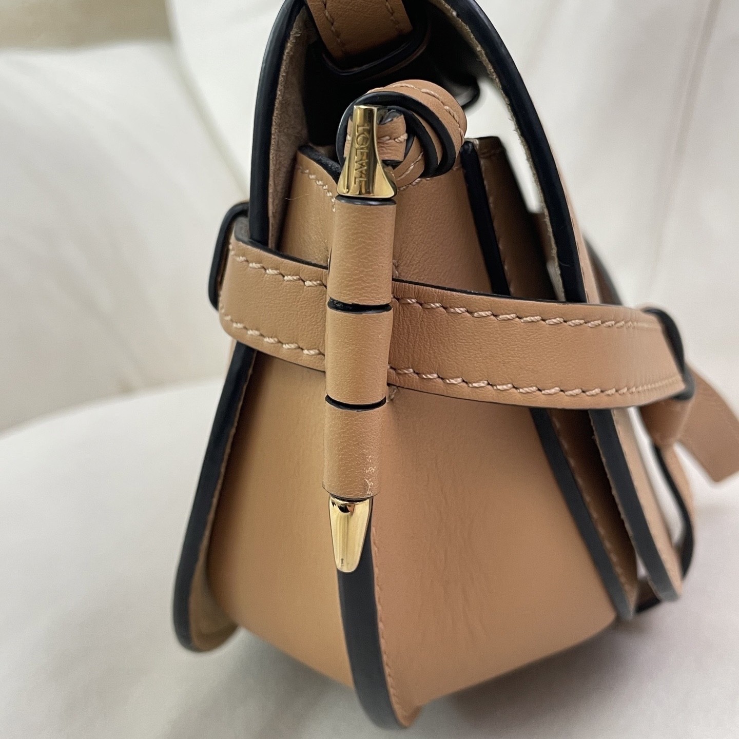 Loewe Pre-Owned Authentic Saddle Bag Caramel Free Tracked Shipping