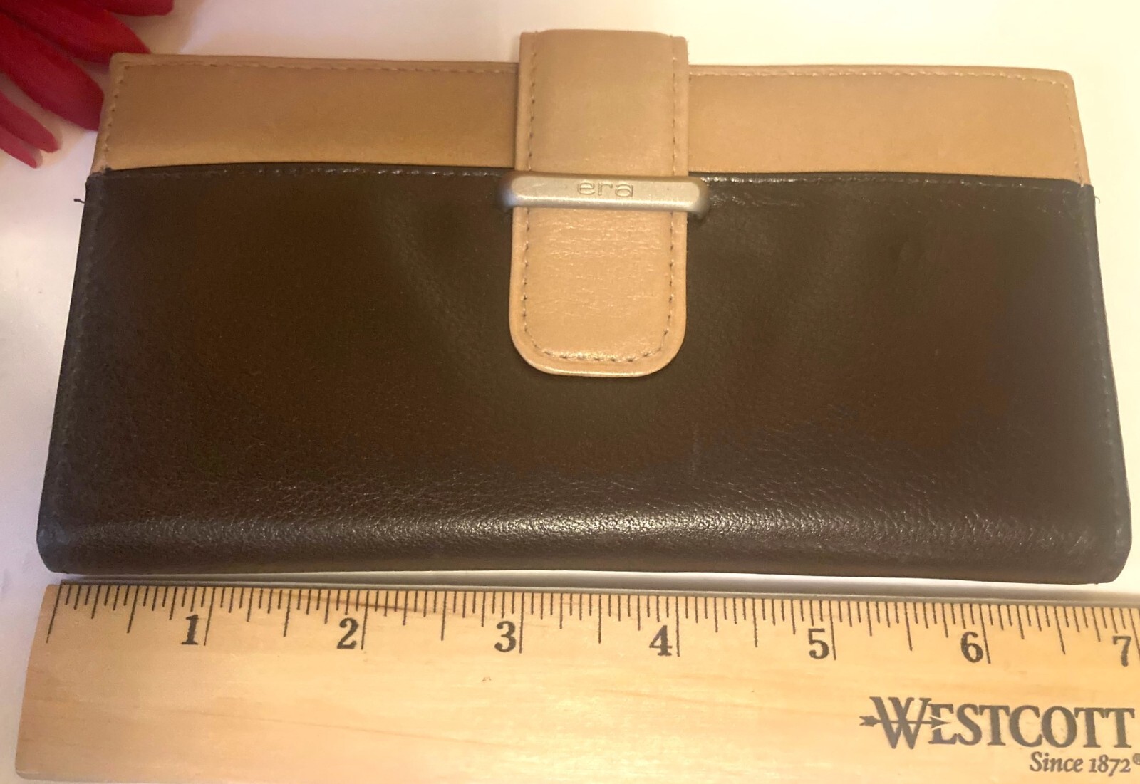 ERA Faux Leather Wallet Black & Tan Bills Checkbook Credit Cards & Coin 7″W NEW